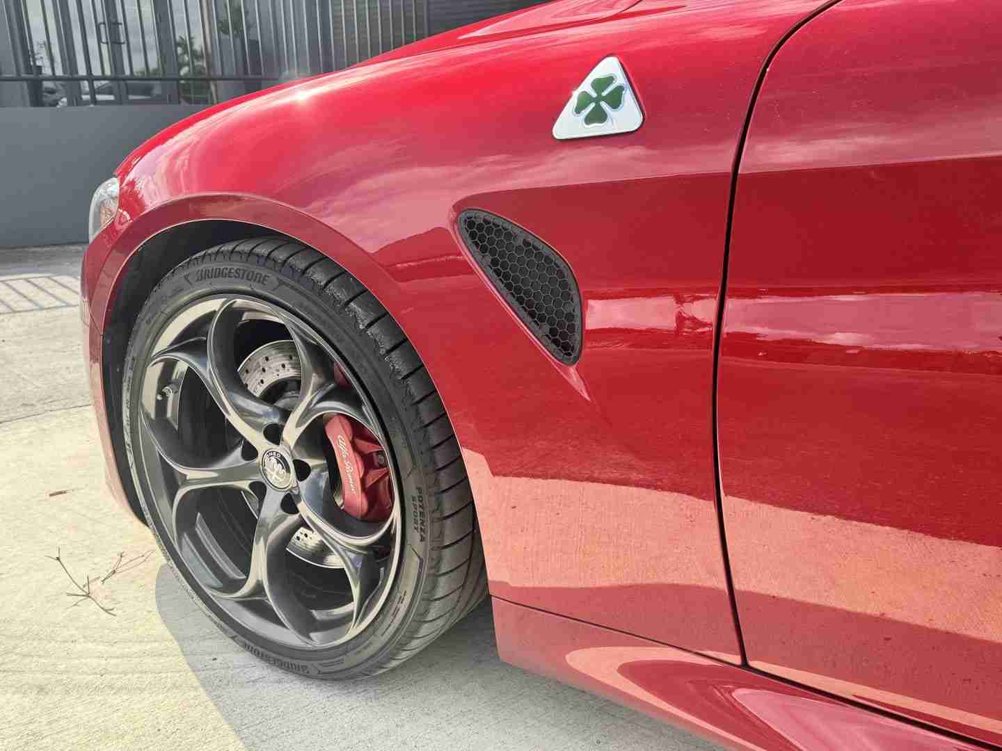 2017 Alfa Romeo Giulia Quadrifoglio 1 of 258 Rosso Red Competizione – 62k Miles – 505 Horsepower Twin Turbo full