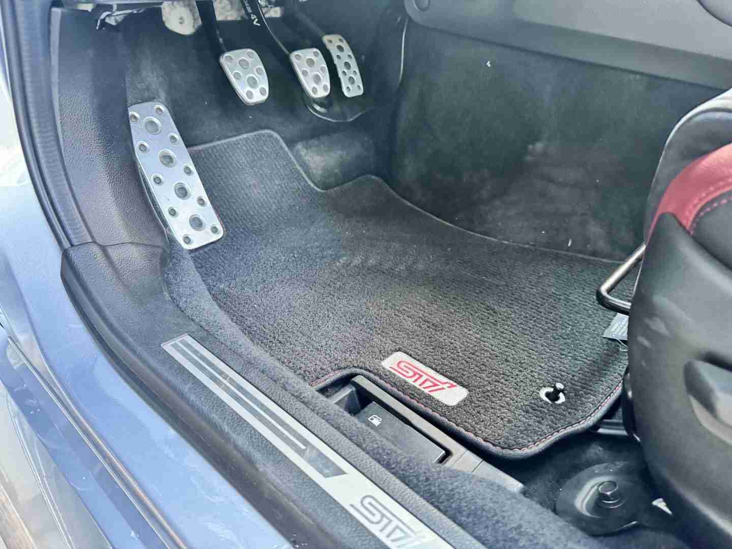 2019 Subaru WRX STI 1 Owner – COBB Turbo – Tastefully Modified – Only 17k Miles – 6 Speed Manual full