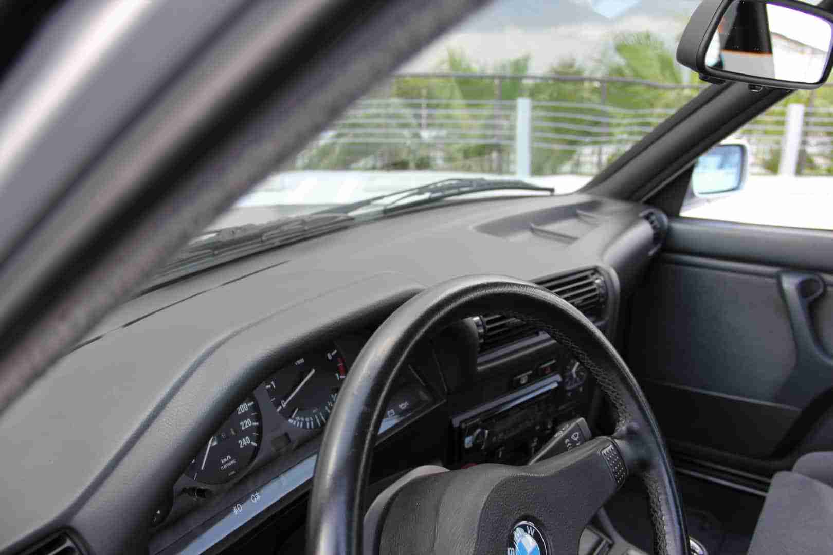 1991 BMW E30 325i Euro M tech 2 Slicktop Factory 2 Tone-5 Speed manual-86k Miles-BBS RS Wheels – Well Preserved full