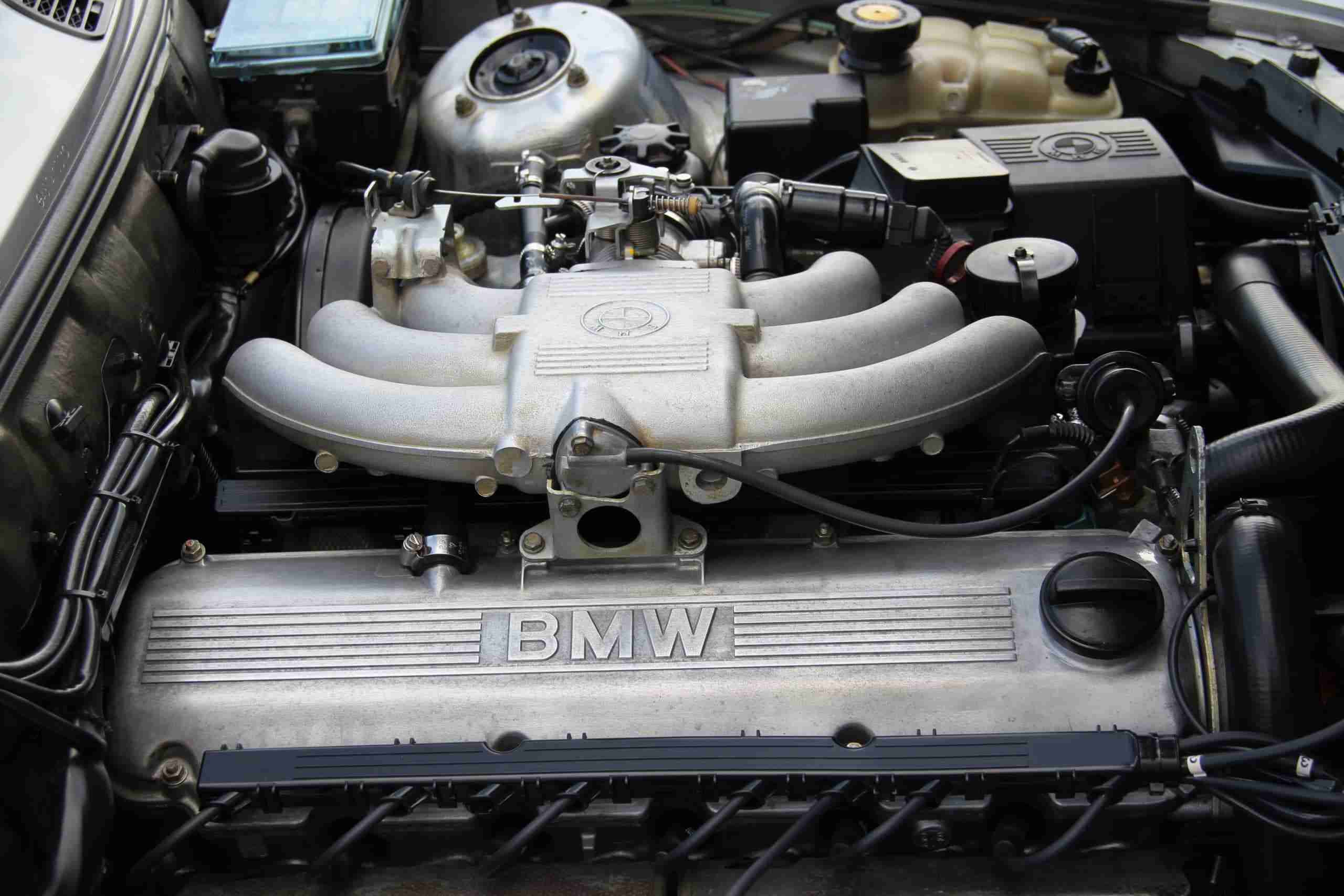 1991 BMW E30 325i Euro M tech 2 Slicktop Factory 2 Tone-5 Speed manual-86k Miles-BBS RS Wheels – Well Preserved full