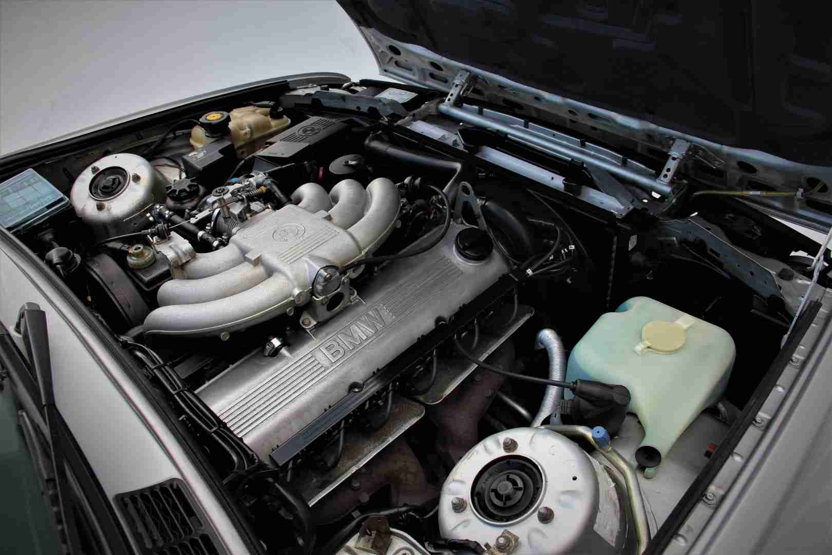 1991 BMW E30 325i Euro M tech 2 Slicktop Factory 2 Tone-5 Speed manual-86k Miles-BBS RS Wheels – Well Preserved full