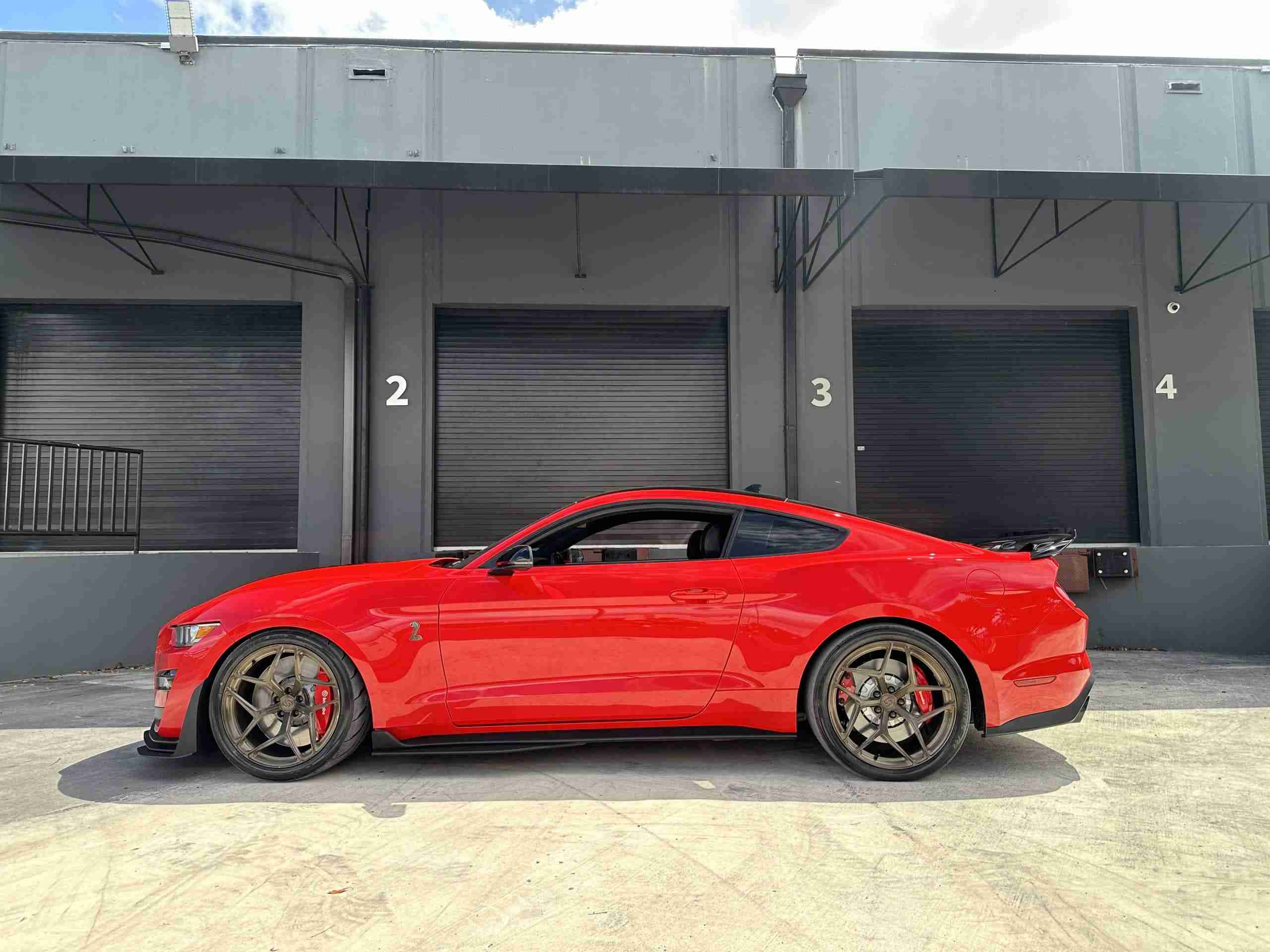 2020 Ford Mustang Shelby GT500 – 15k miles – 1000HP full