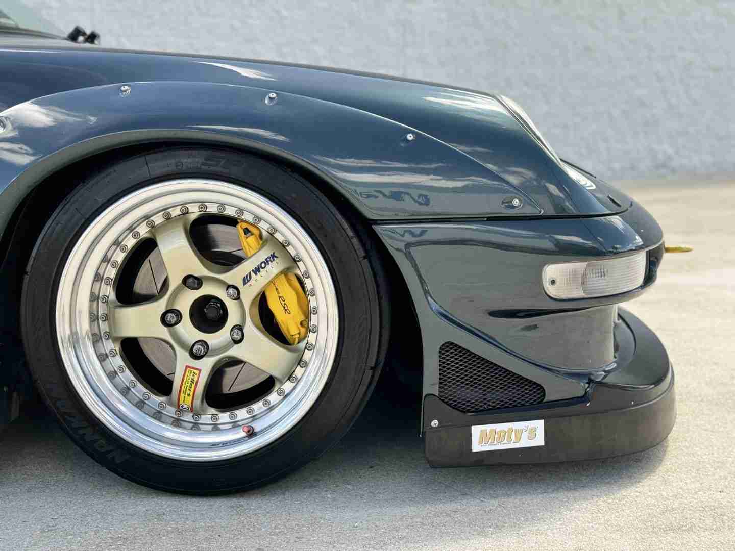 1994 Porsche 911 993 IDLERS GT2 WIDE BODY 56k Miles – 6 Speed – Quantum Coilovers – Big Brakes – Kevlar Seats – AC/ PS full