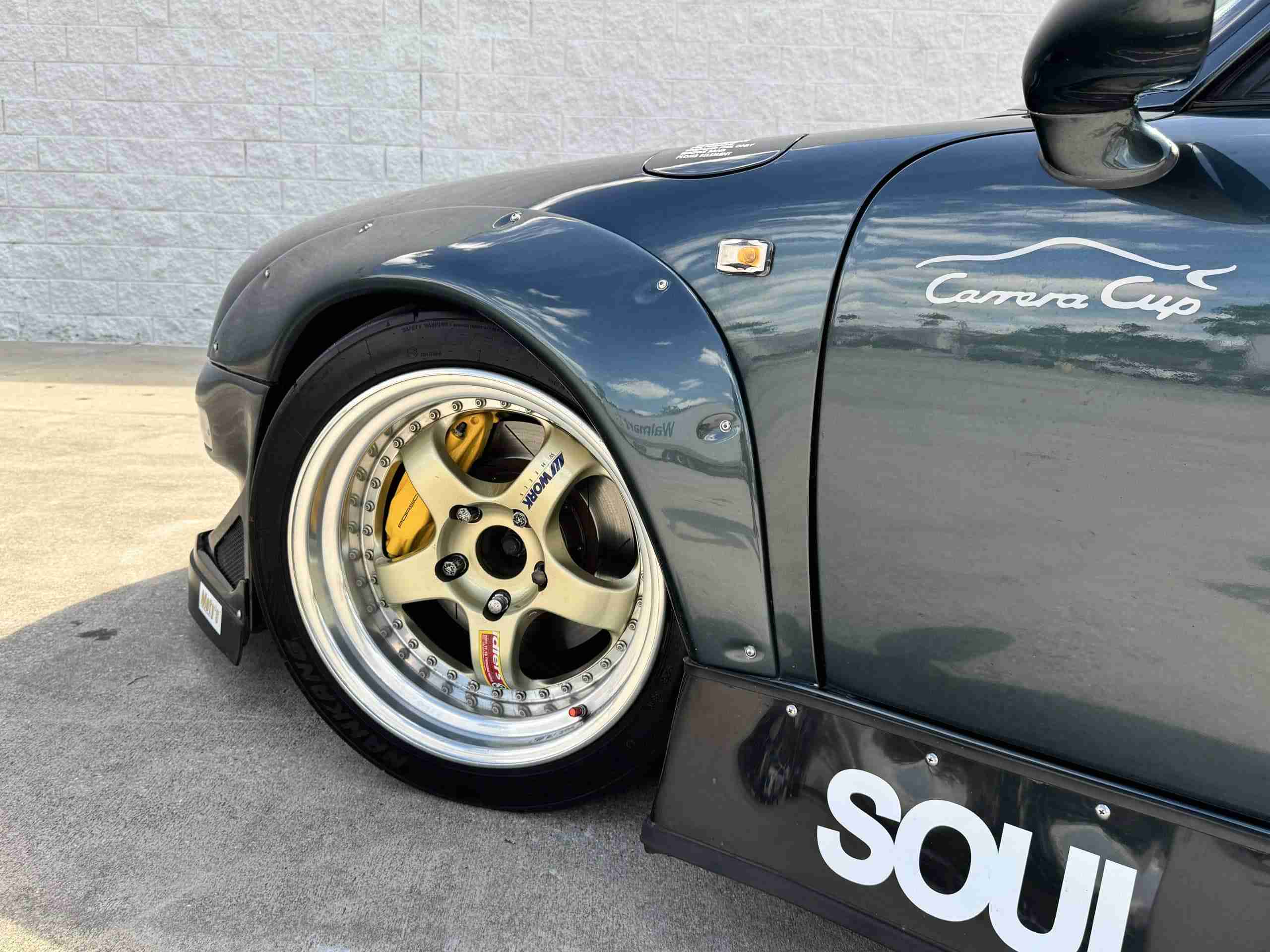 1994 Porsche 911 993 IDLERS GT2 WIDE BODY 56k Miles – 6 Speed – Quantum Coilovers – Big Brakes – Kevlar Seats – AC/ PS full