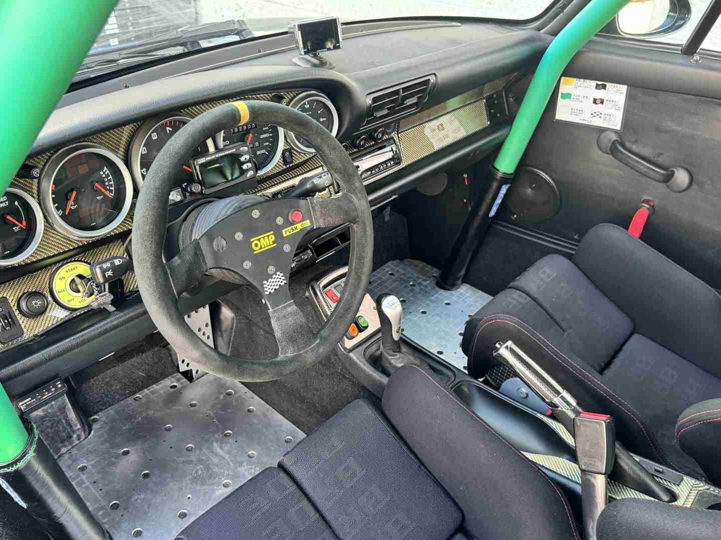 1994 Porsche 911 993 IDLERS GT2 WIDE BODY 56k Miles – 6 Speed – Quantum Coilovers – Big Brakes – Kevlar Seats – AC/ PS full