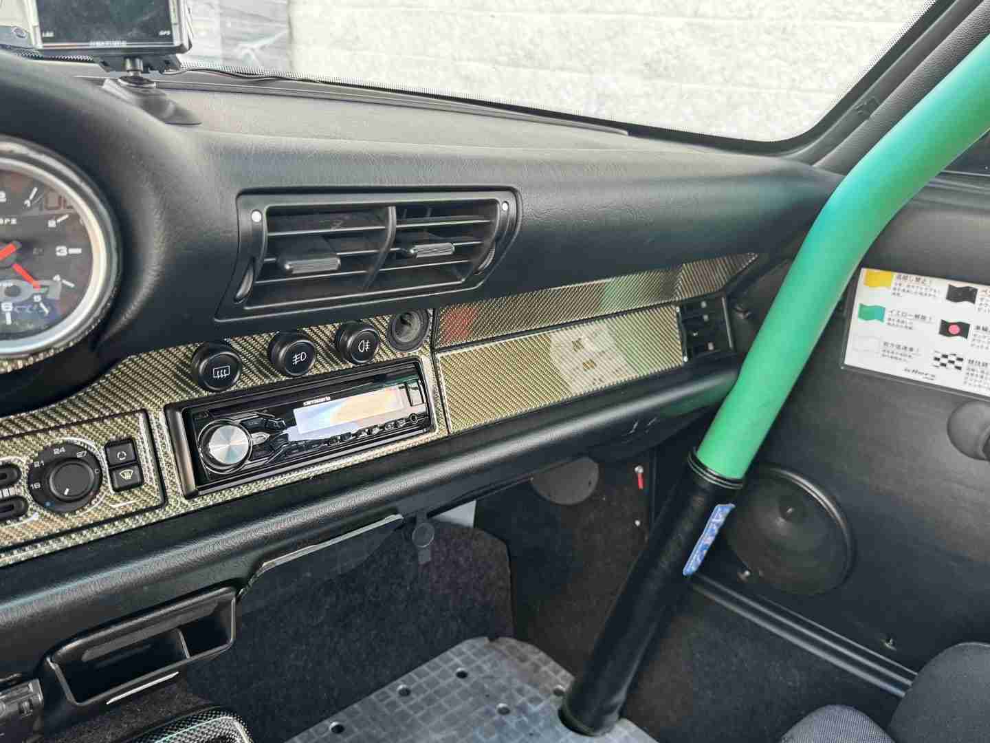1994 Porsche 911 993 IDLERS GT2 WIDE BODY 56k Miles – 6 Speed – Quantum Coilovers – Big Brakes – Kevlar Seats – AC/ PS full