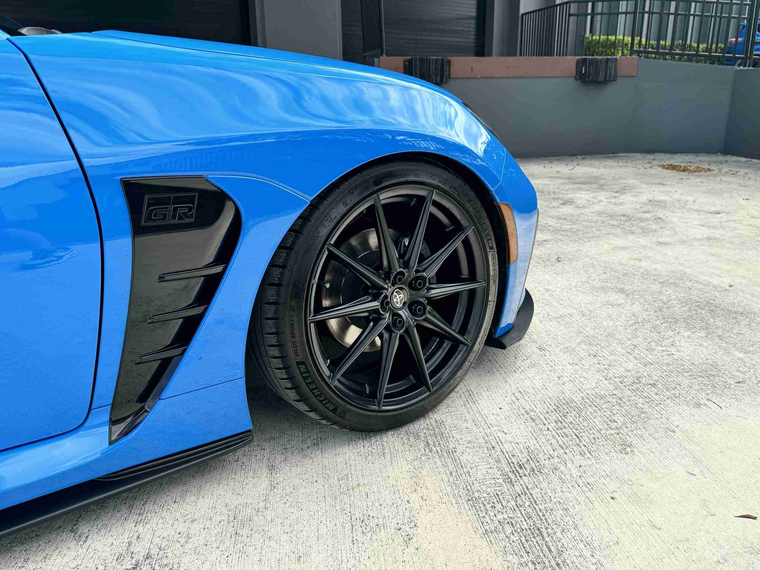 2023 Toyota 86 GR PREMIUM 1 owner Neptune blue – Coilovers – 13k miles – GR Performance exhaust -Like New full