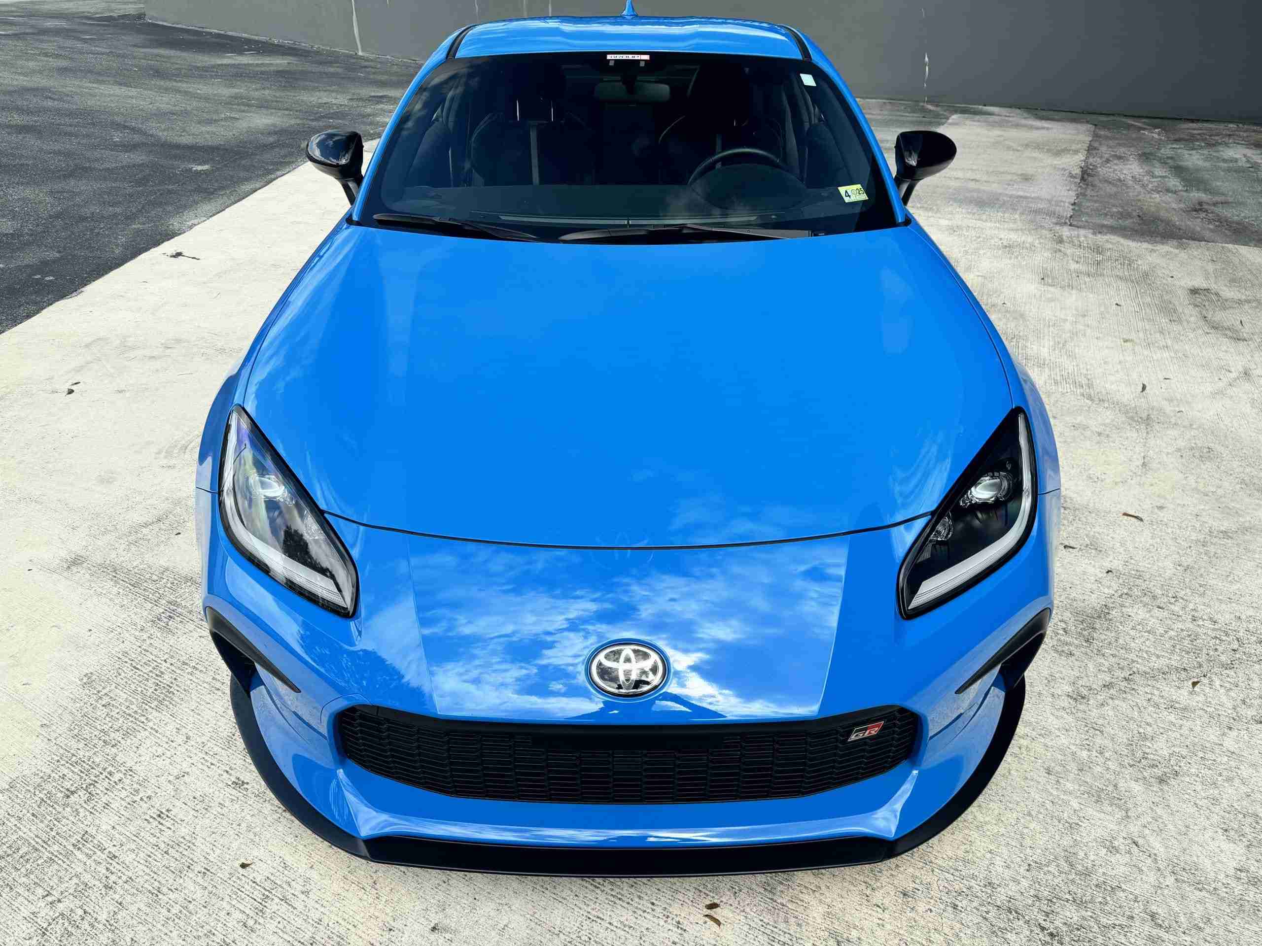 2023 Toyota 86 GR PREMIUM 1 owner Neptune blue – Coilovers – 13k miles – GR Performance exhaust -Like New full