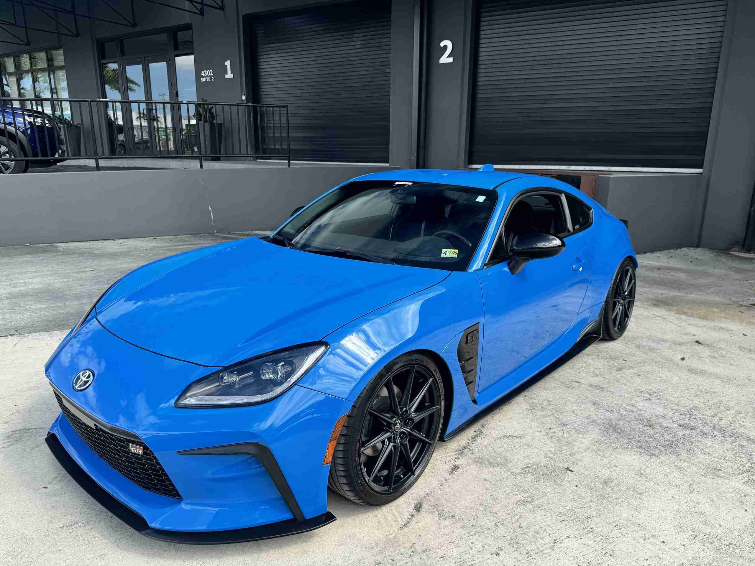 2023 Toyota 86 GR PREMIUM 1 owner Neptune blue – Coilovers – 13k miles – GR Performance exhaust -Like New full