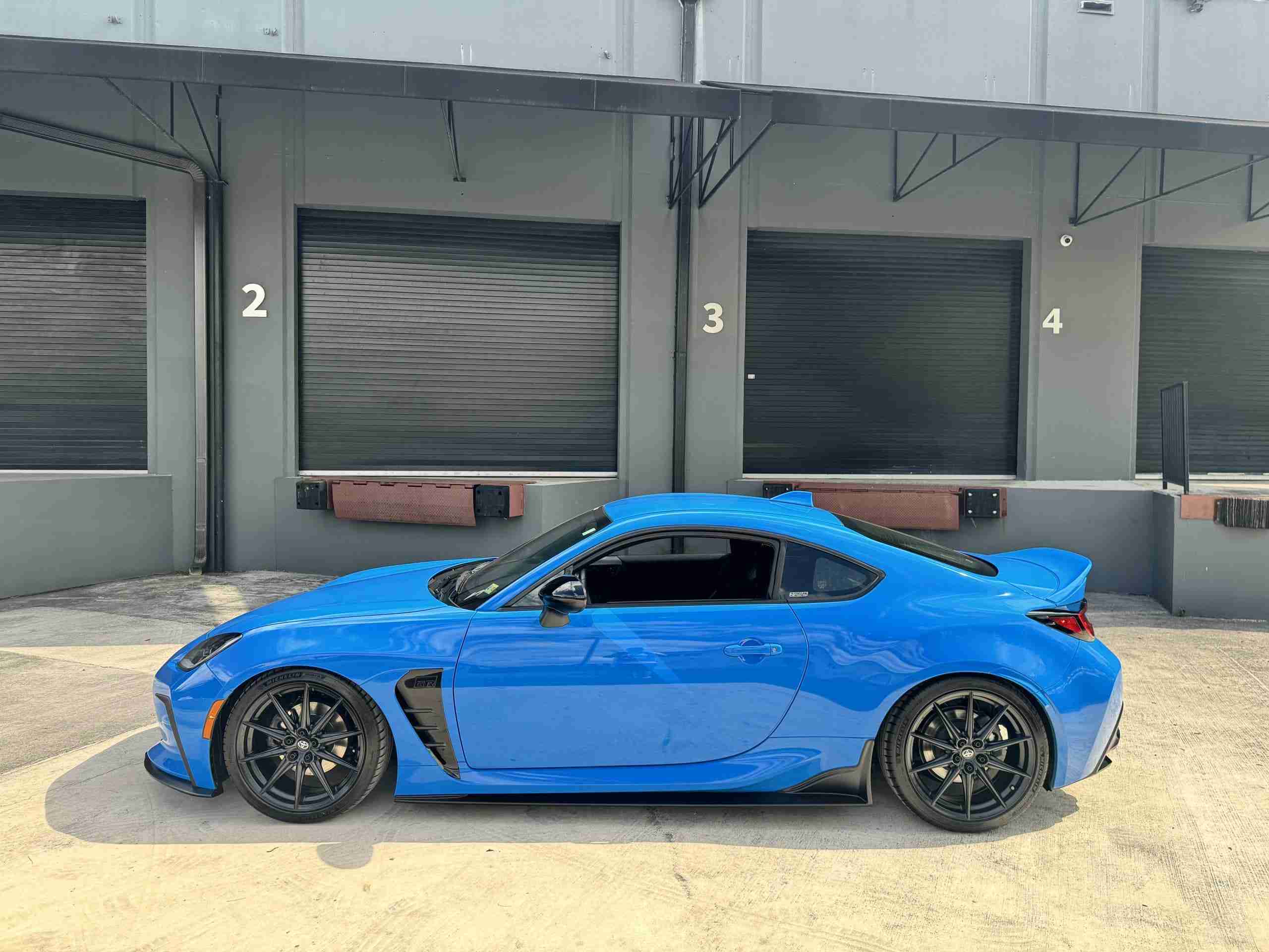 2023 Toyota 86 GR PREMIUM 1 owner Neptune blue – Coilovers – 13k miles – GR Performance exhaust -Like New full