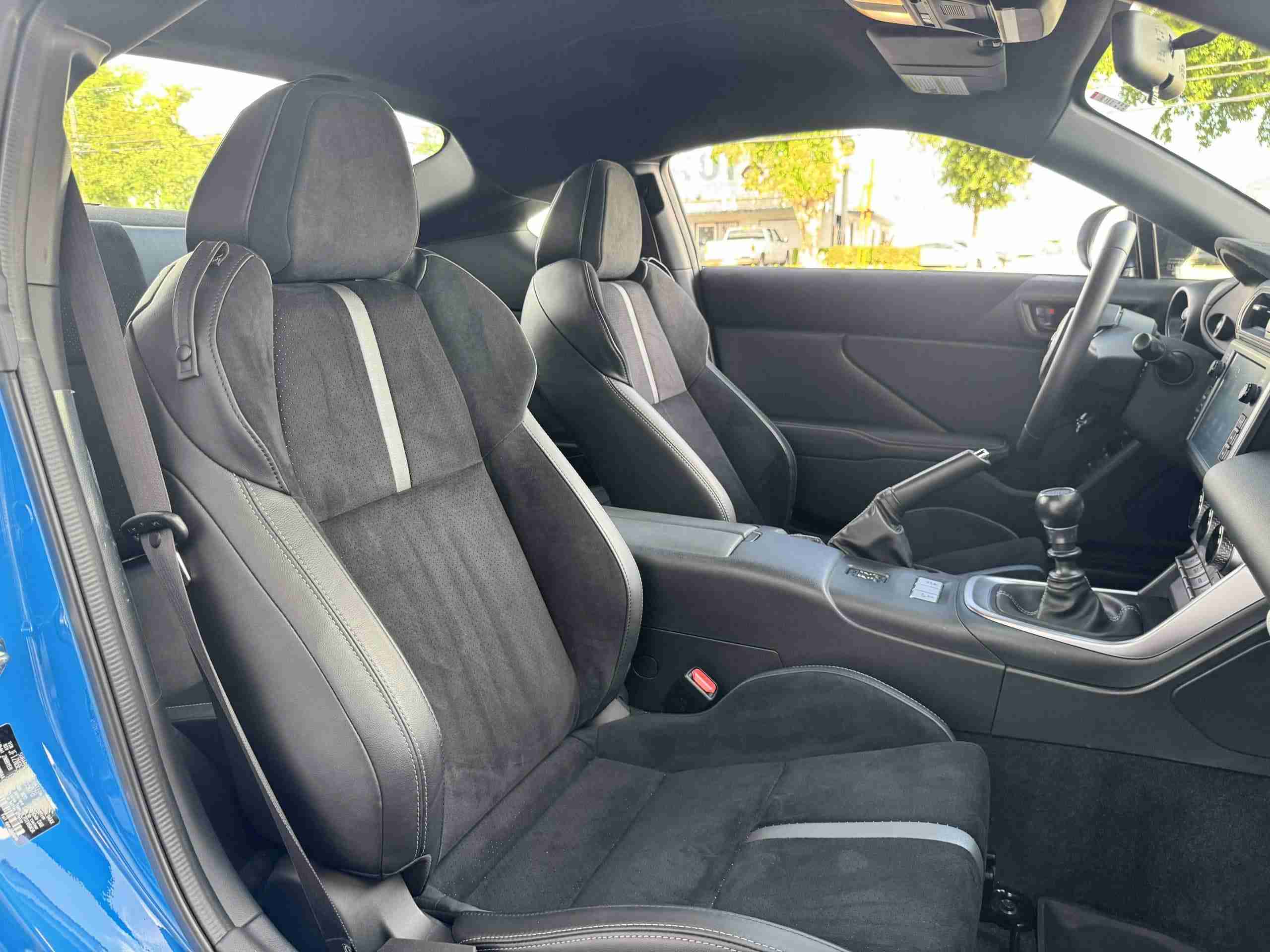 2023 Toyota 86 GR PREMIUM 1 owner Neptune blue – Coilovers – 13k miles – GR Performance exhaust -Like New full