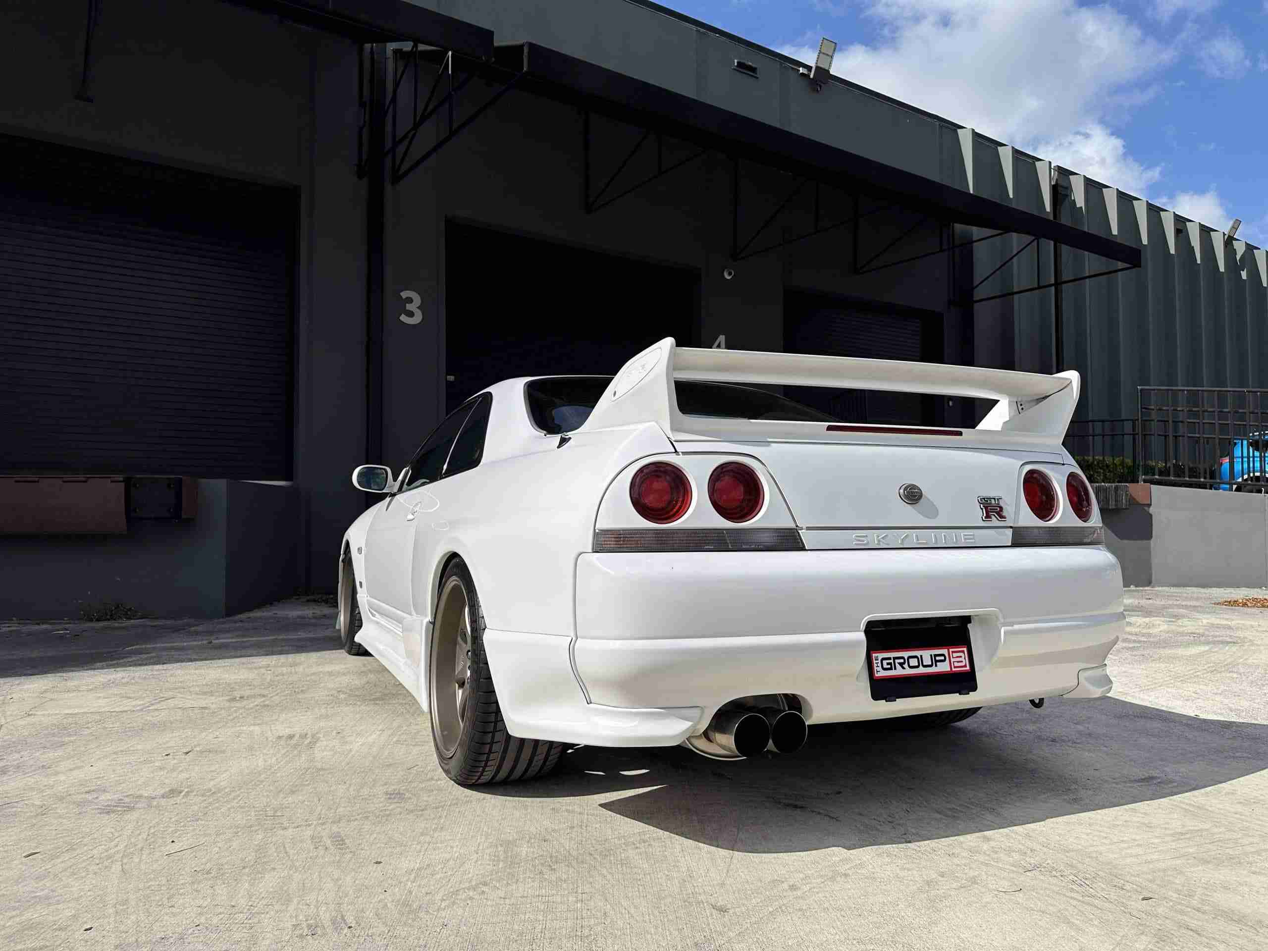 1995 Nissan GT-R 50k Miles – HKS Coilovers – Work Emotion Wheels – Turn Key/ Well maintained full
