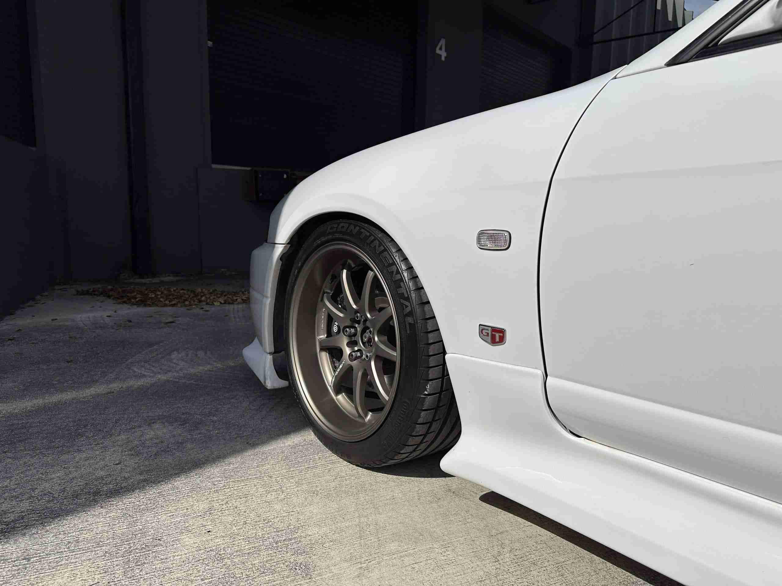 1995 Nissan GT-R 50k Miles – HKS Coilovers – Work Emotion Wheels – Turn Key/ Well maintained full