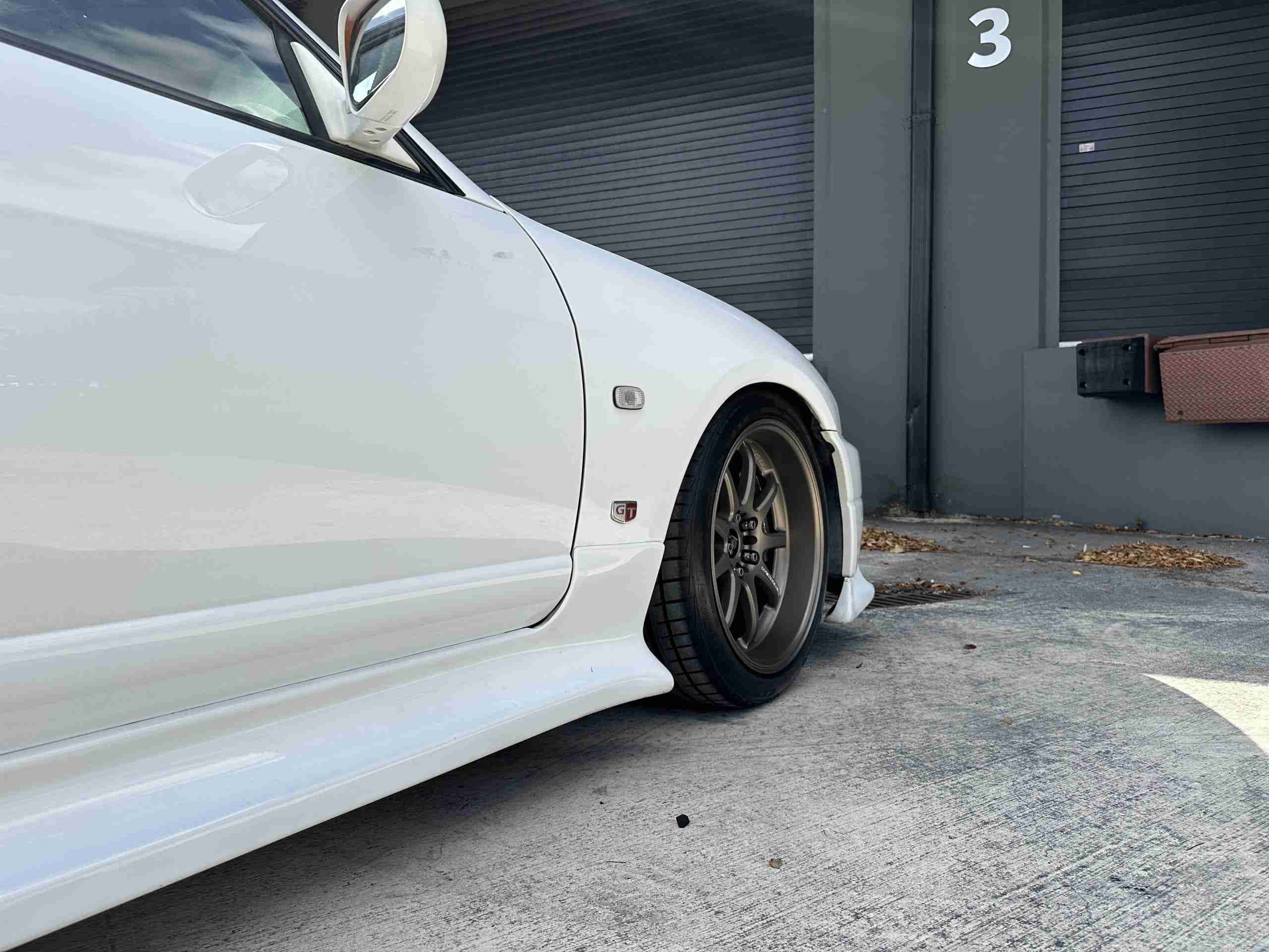 1995 Nissan GT-R 50k Miles – HKS Coilovers – Work Emotion Wheels – Turn Key/ Well maintained full