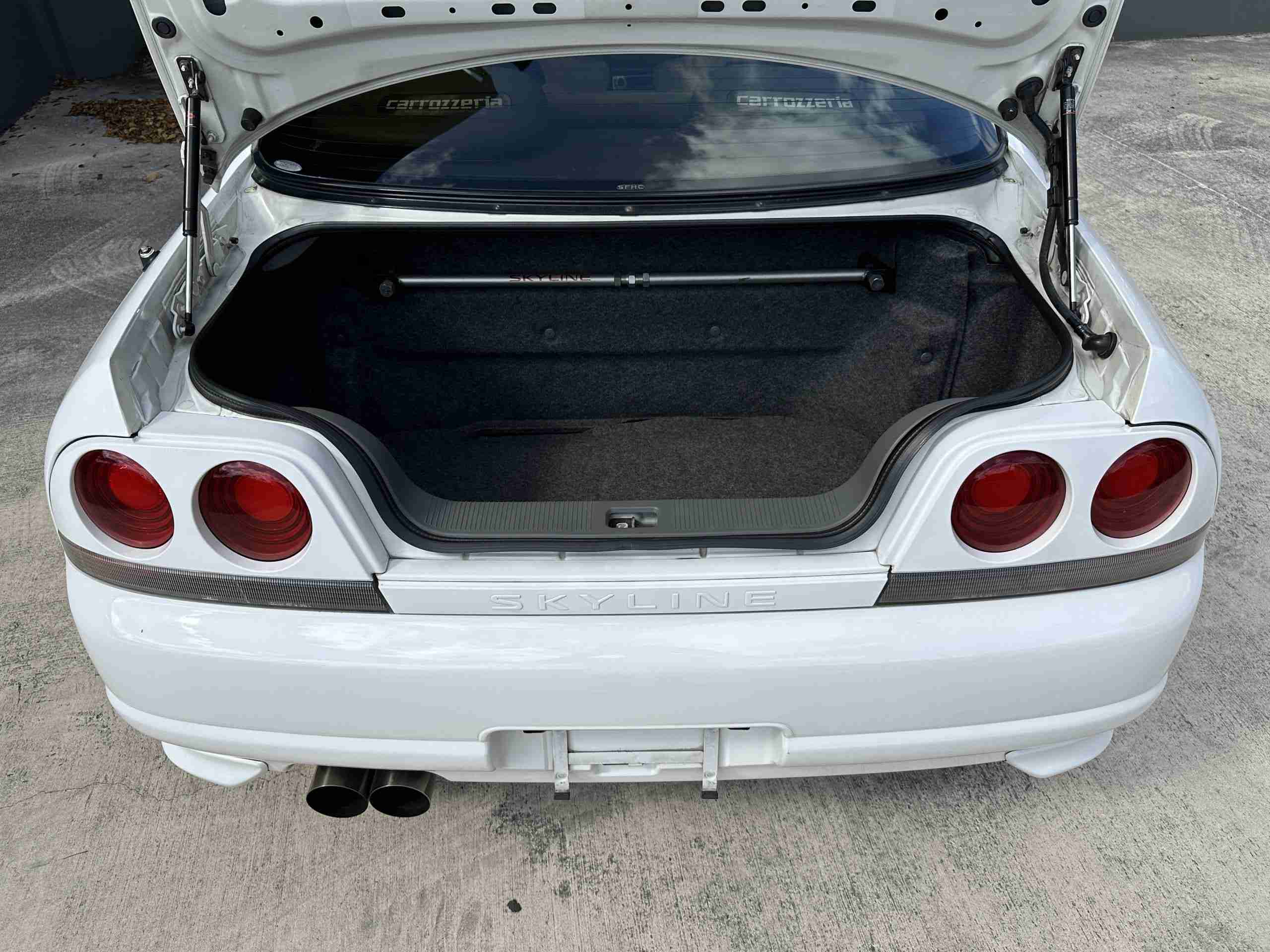 1995 Nissan GT-R 50k Miles – HKS Coilovers – Work Emotion Wheels – Turn Key/ Well maintained full