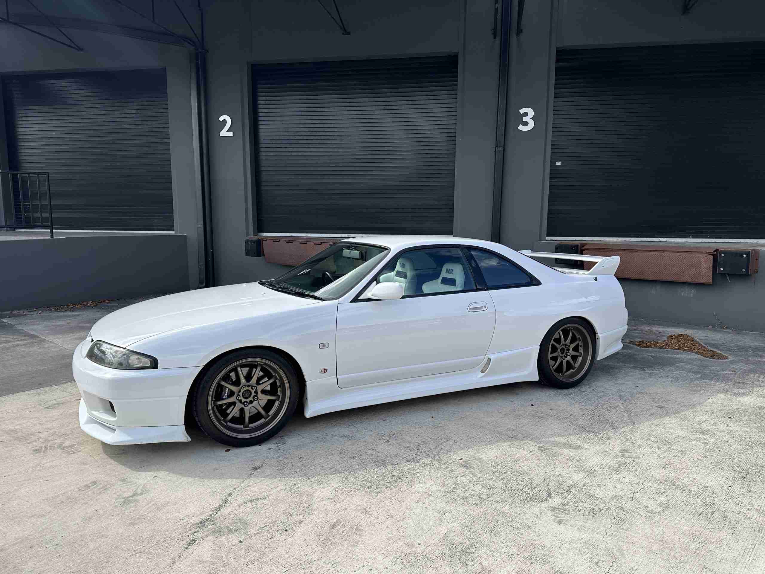 1995 Nissan GT-R 50k Miles – HKS Coilovers – Work Emotion Wheels – Turn Key/ Well maintained full
