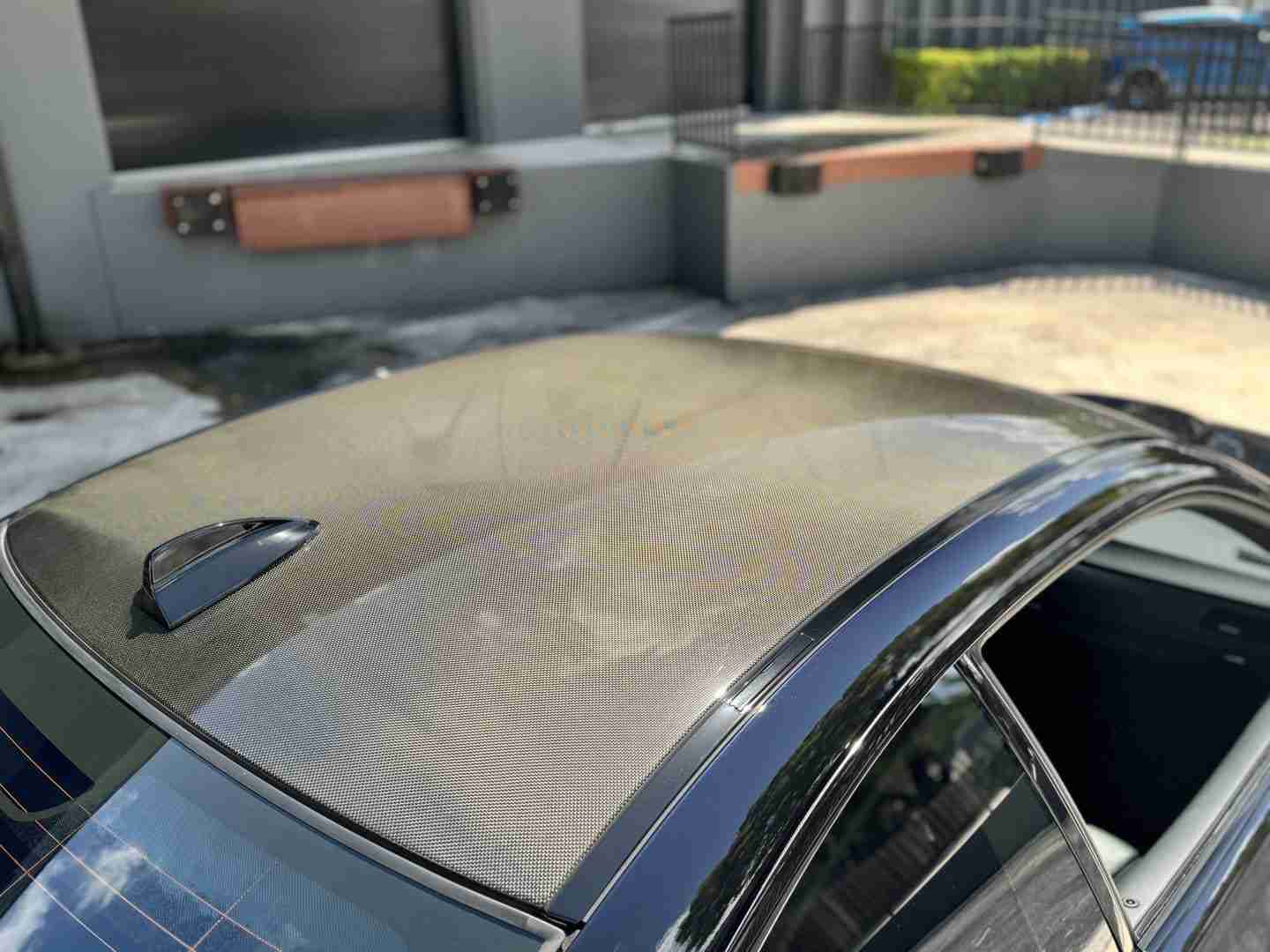 2009 BMW M3 E92 Coupe 6 Speed Manual – Carbon fiber roof – Meistershaft Exhaust – Alcantara Bits full