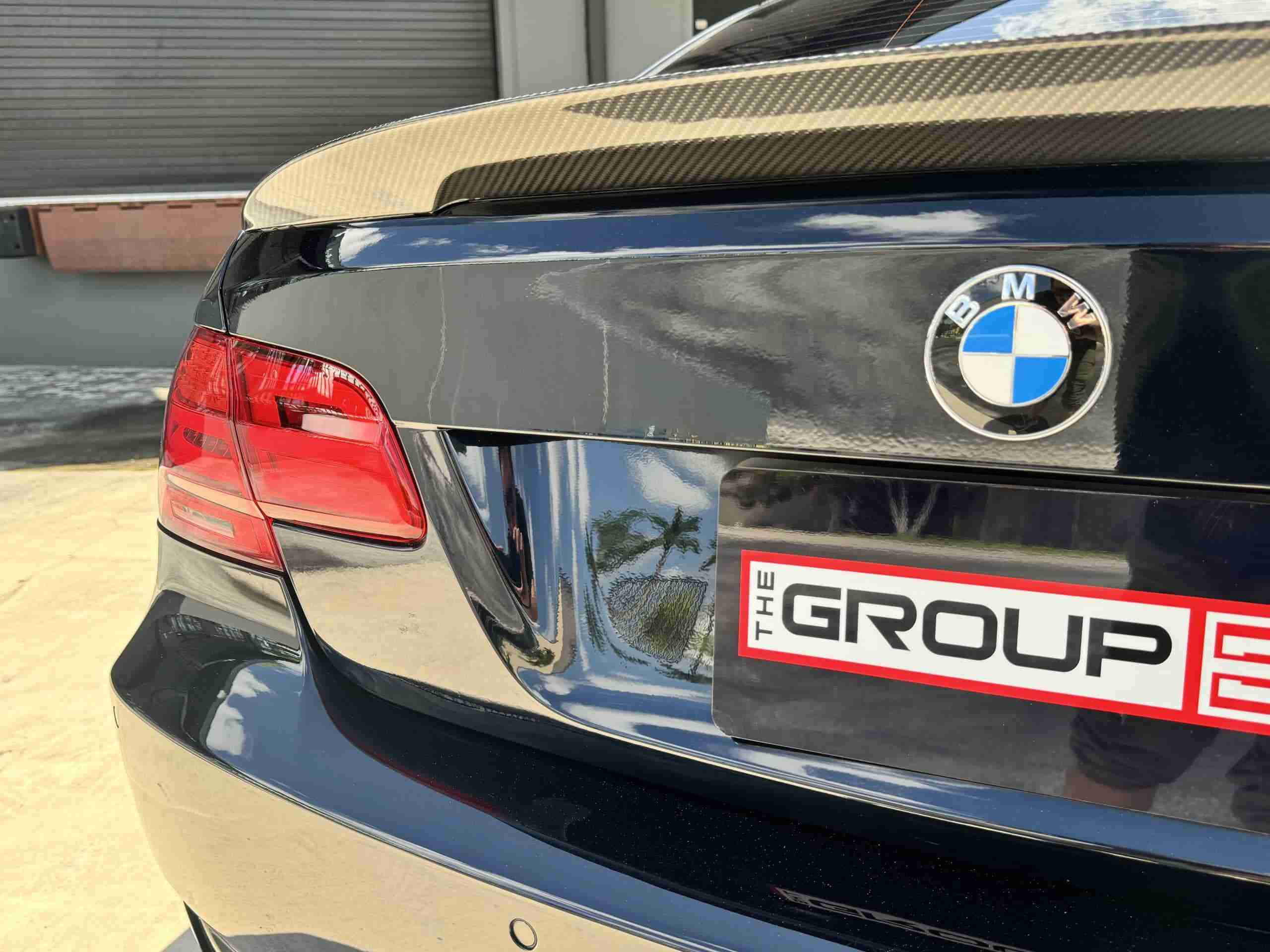 2009 BMW M3 E92 Coupe 6 Speed Manual – Carbon fiber roof – Meistershaft Exhaust – Alcantara Bits full