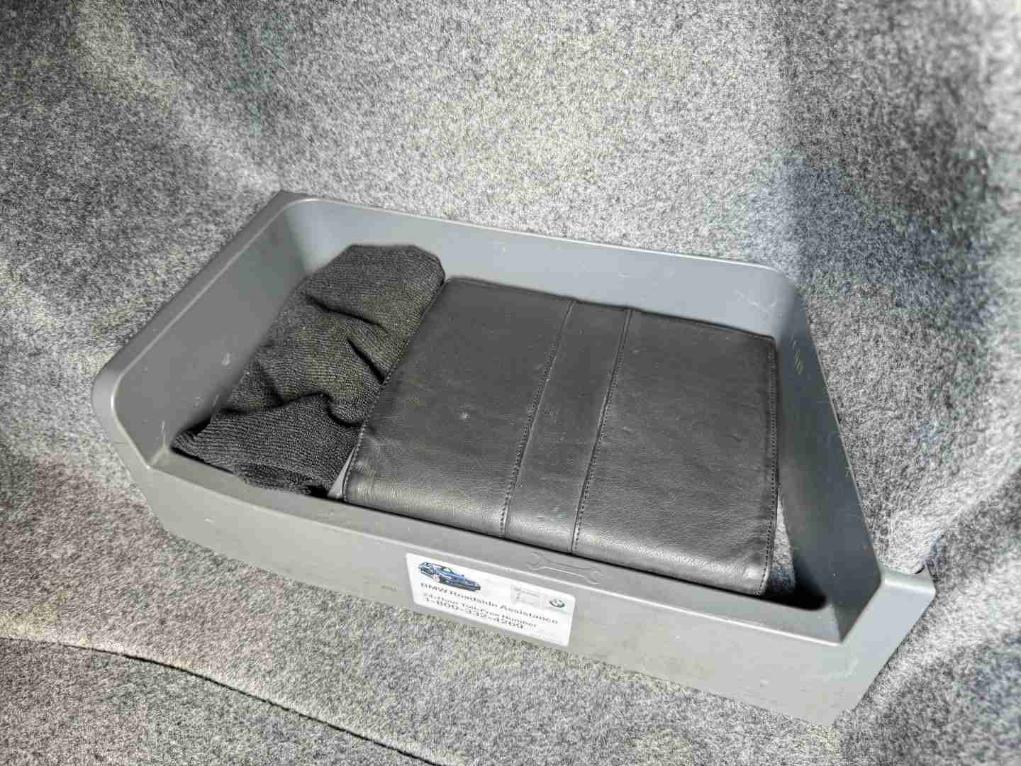 2009 BMW M3 E92 Coupe 6 Speed Manual – Carbon fiber roof – Meistershaft Exhaust – Alcantara Bits full