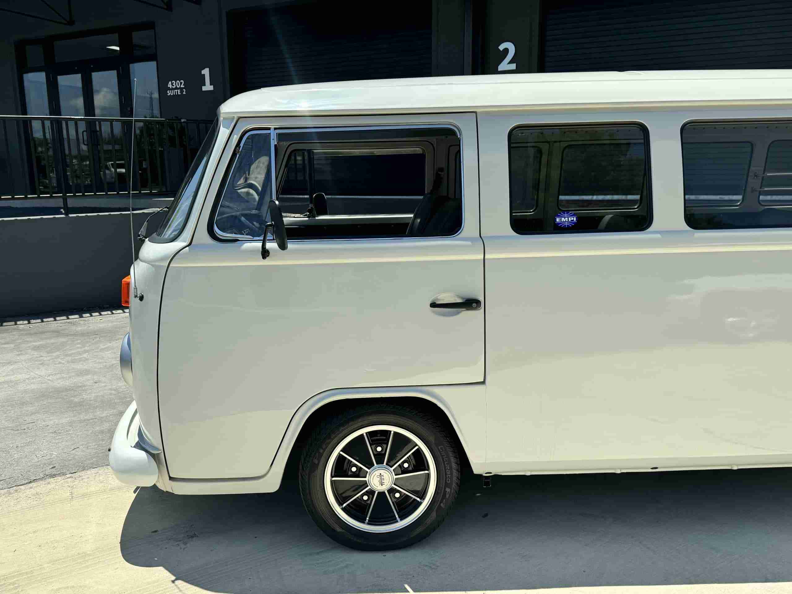 1984 Volkswagen Bus/Vanagon Bay Window Original Condition – Brazilian Van – No Rust – 4 Speed Manual – $32k invested full