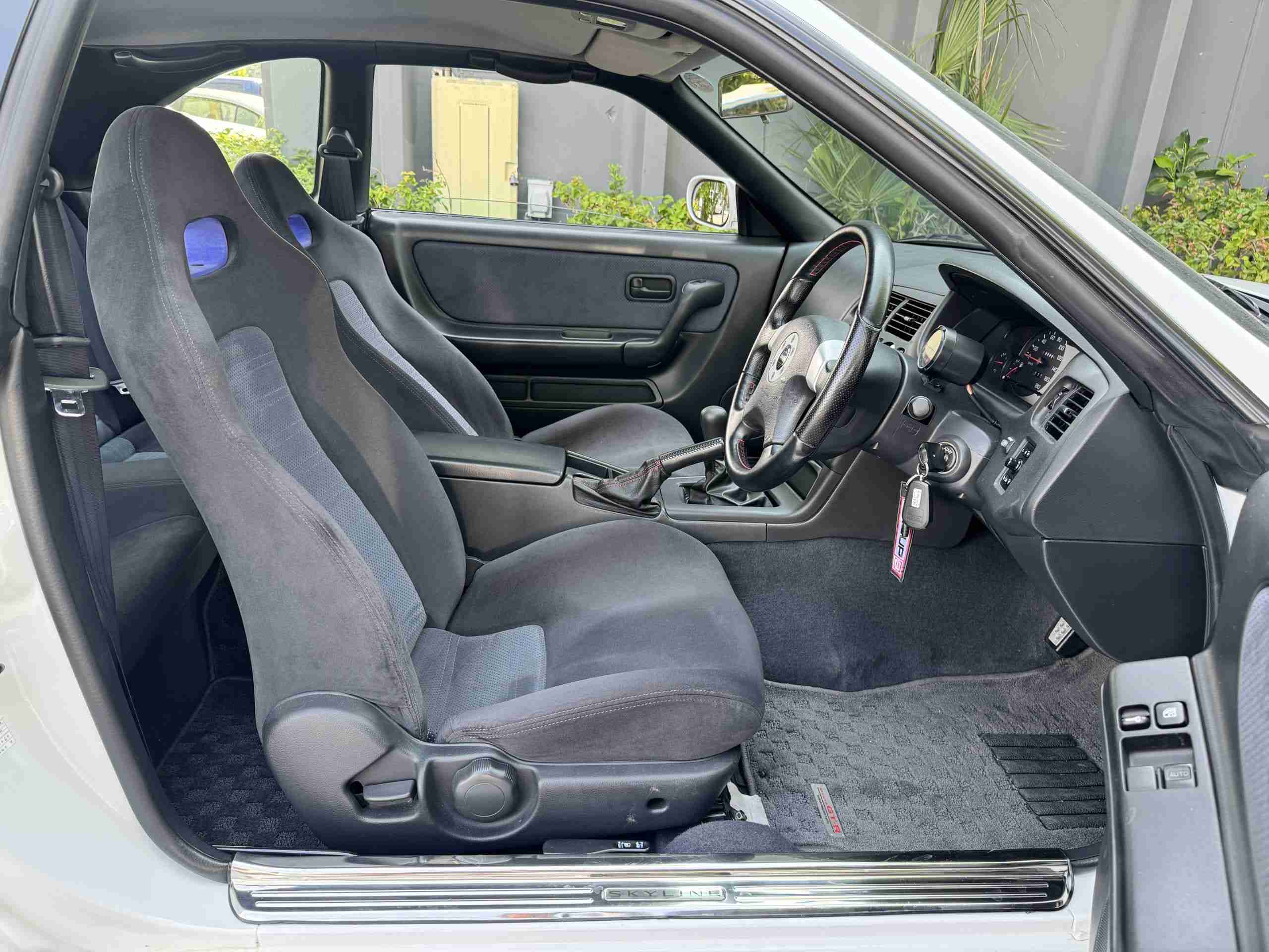 1995 Nissan GT-R R33 Skyline VSPEC 24K Original Miles – ORIGINAL PAINT – Documented – OHLINS Coilovers – OG TE37 full