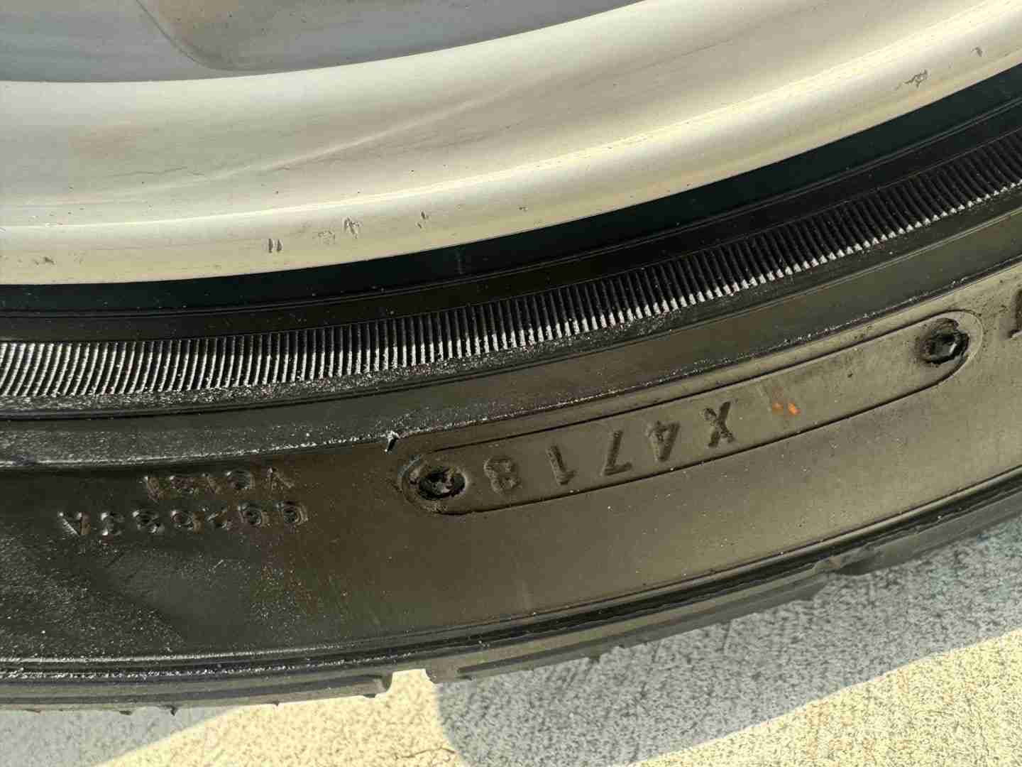 1995 Nissan GT-R R33 Skyline VSPEC 24K Original Miles – ORIGINAL PAINT – Documented – OHLINS Coilovers – OG TE37 full