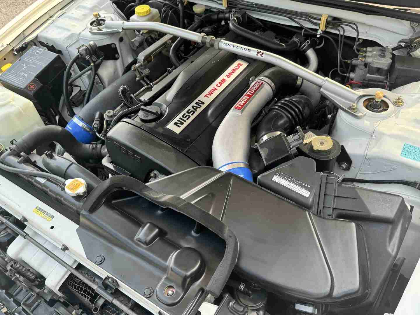 1995 Nissan GT-R R33 Skyline VSPEC 24K Original Miles – ORIGINAL PAINT – Documented – OHLINS Coilovers – OG TE37 full