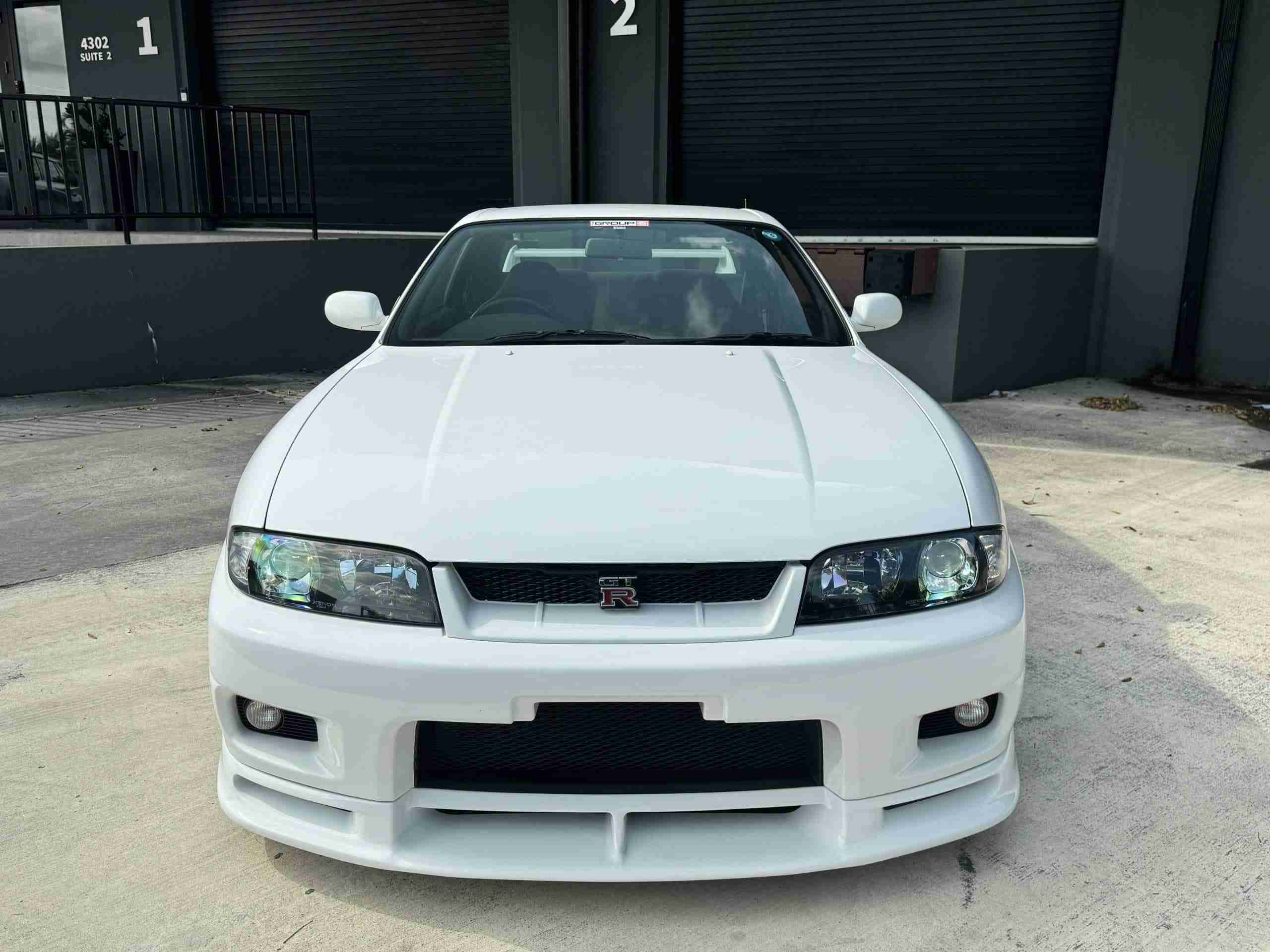 1995 Nissan GT-R R33 Skyline VSPEC 24K Original Miles – ORIGINAL PAINT – Documented – OHLINS Coilovers – OG TE37 full