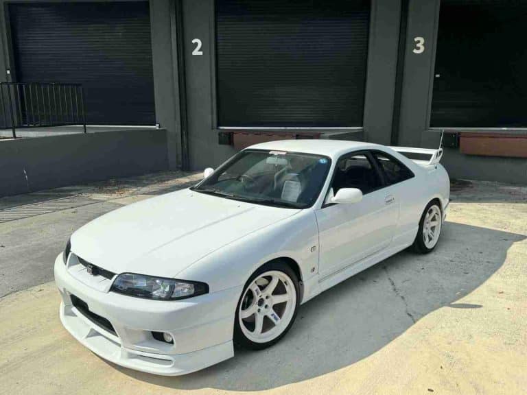 1995 Nissan GT-R R33 Skyline VSPEC 24K Original Miles – ORIGINAL PAINT – Documented – OHLINS Coilovers – OG TE37