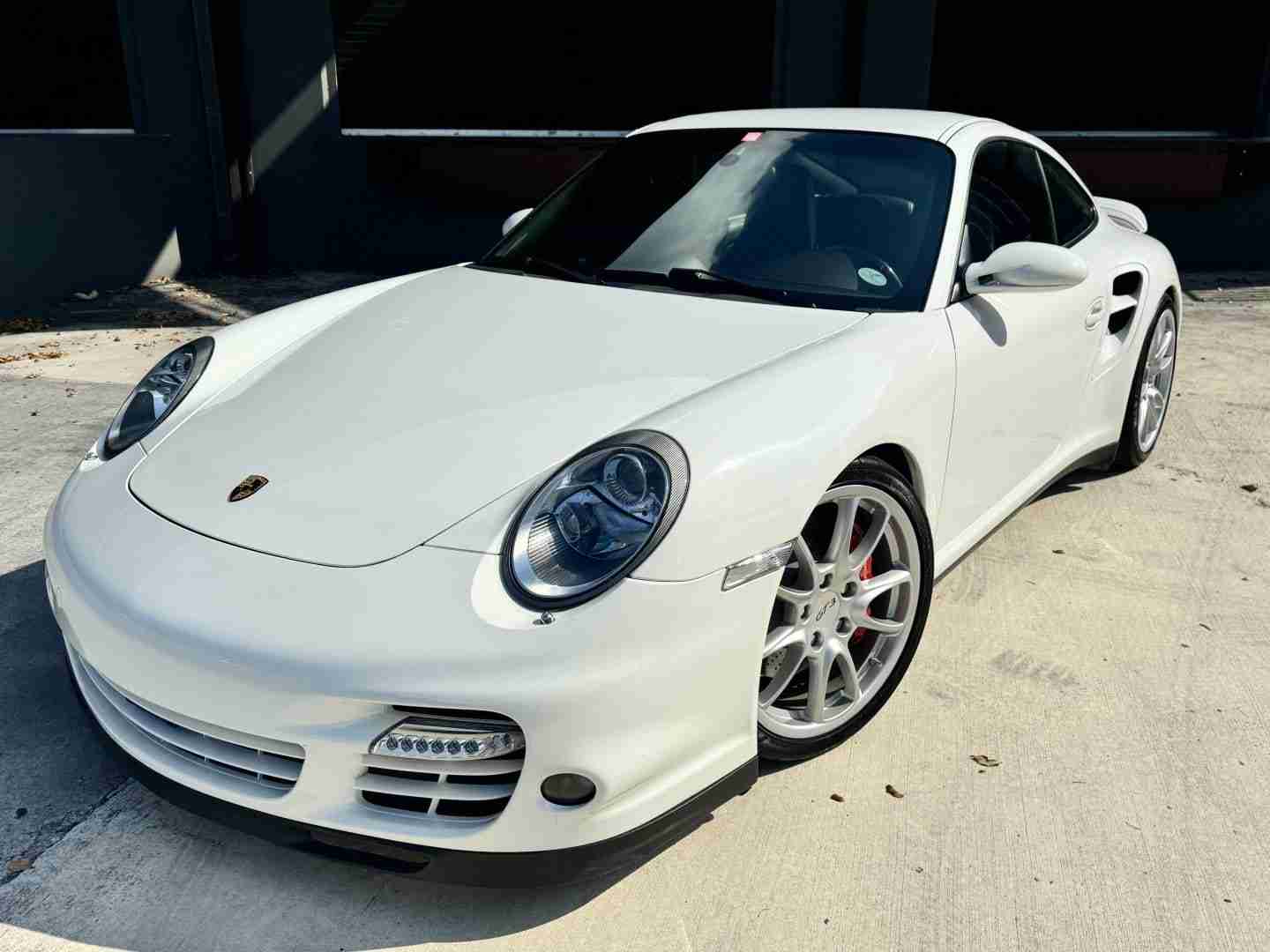 2008 Porsche 911 997.1 TURBO 22k Miles – All Original Paint – 6 Speed Manual – Carbon Intake full