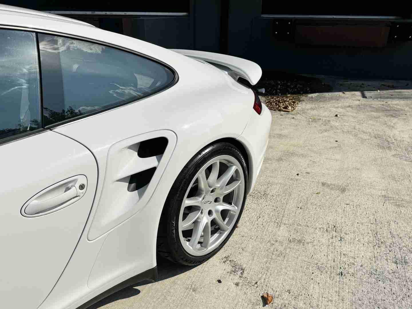 2008 Porsche 911 997.1 TURBO 22k Miles – All Original Paint – 6 Speed Manual – Carbon Intake full