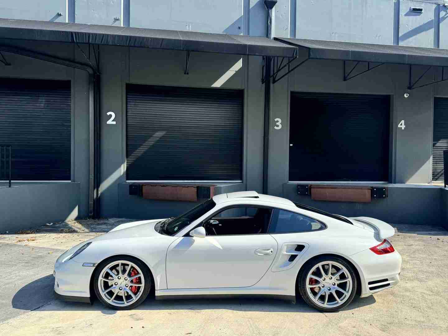 2008 Porsche 911 997.1 TURBO 22k Miles – All Original Paint – 6 Speed Manual – Carbon Intake full
