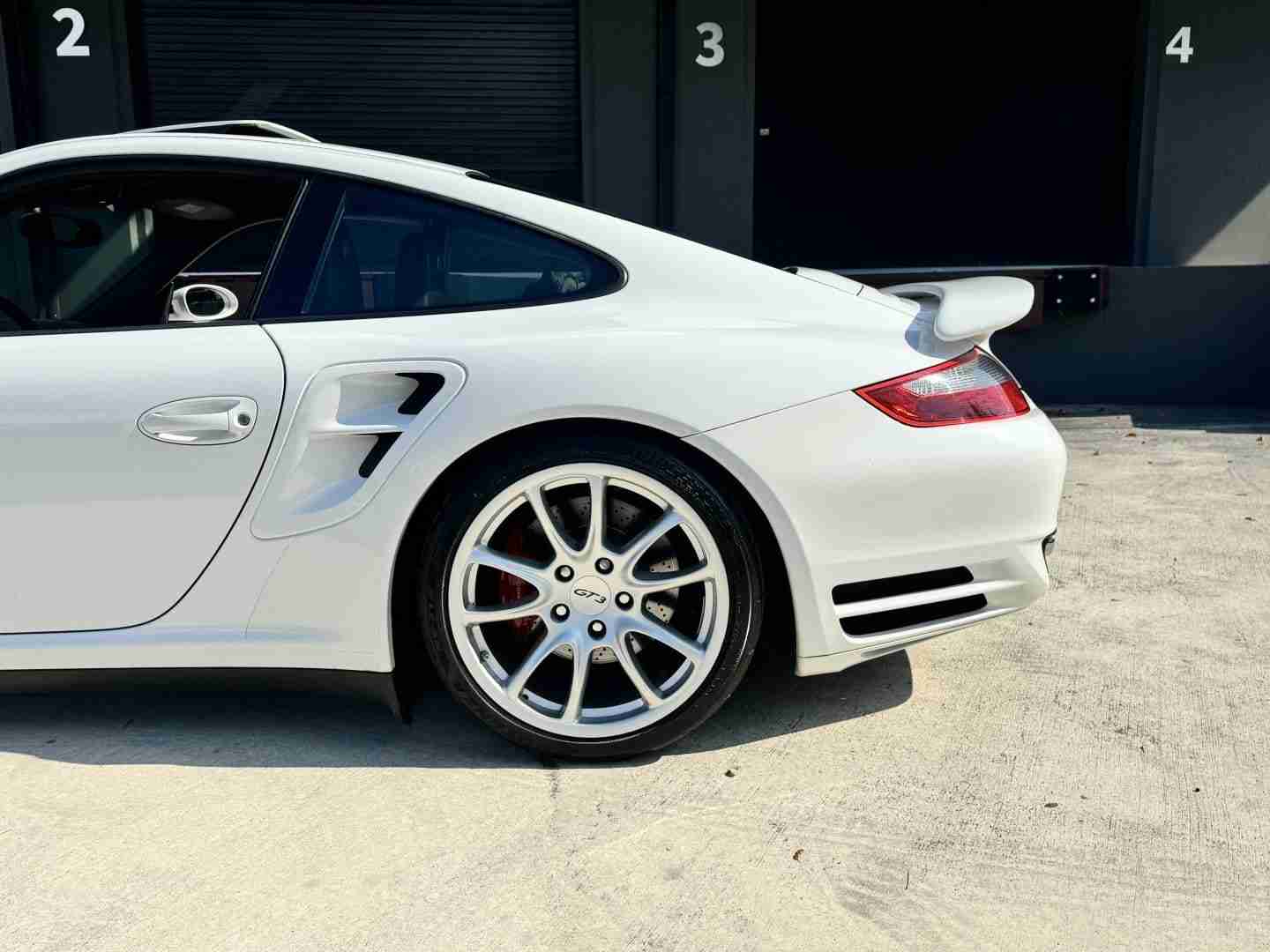 2008 Porsche 911 997.1 TURBO 22k Miles – All Original Paint – 6 Speed Manual – Carbon Intake full