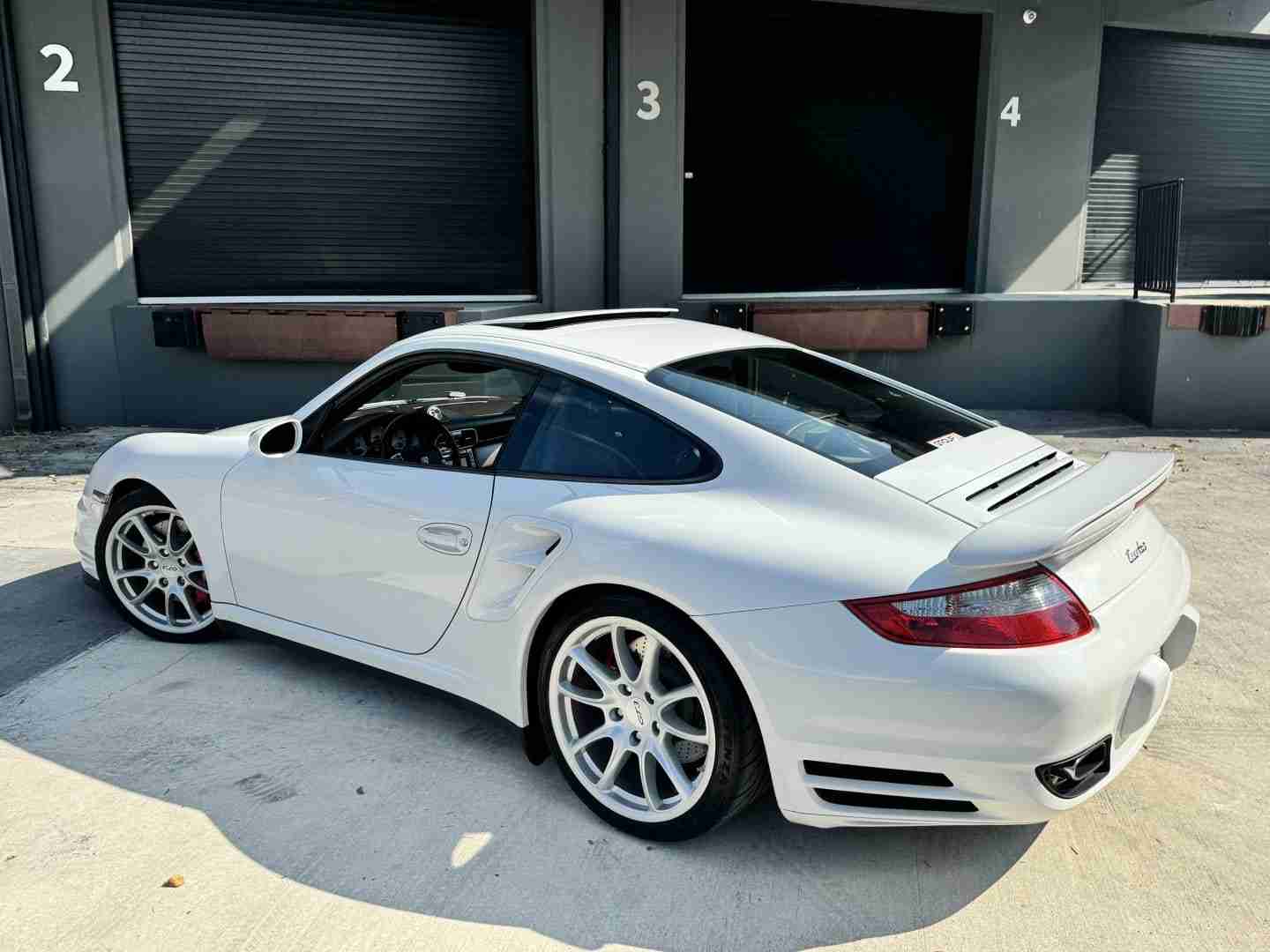 2008 Porsche 911 997.1 TURBO 22k Miles – All Original Paint – 6 Speed Manual – Carbon Intake full