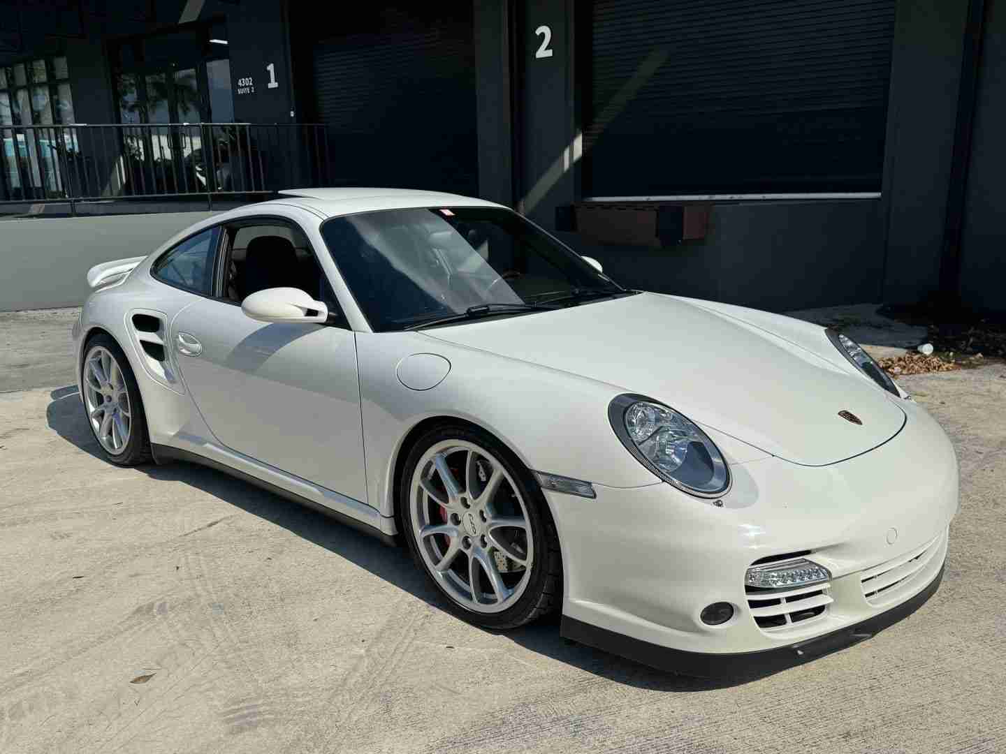 2008 Porsche 911 997.1 TURBO 22k Miles – All Original Paint – 6 Speed Manual – Carbon Intake full
