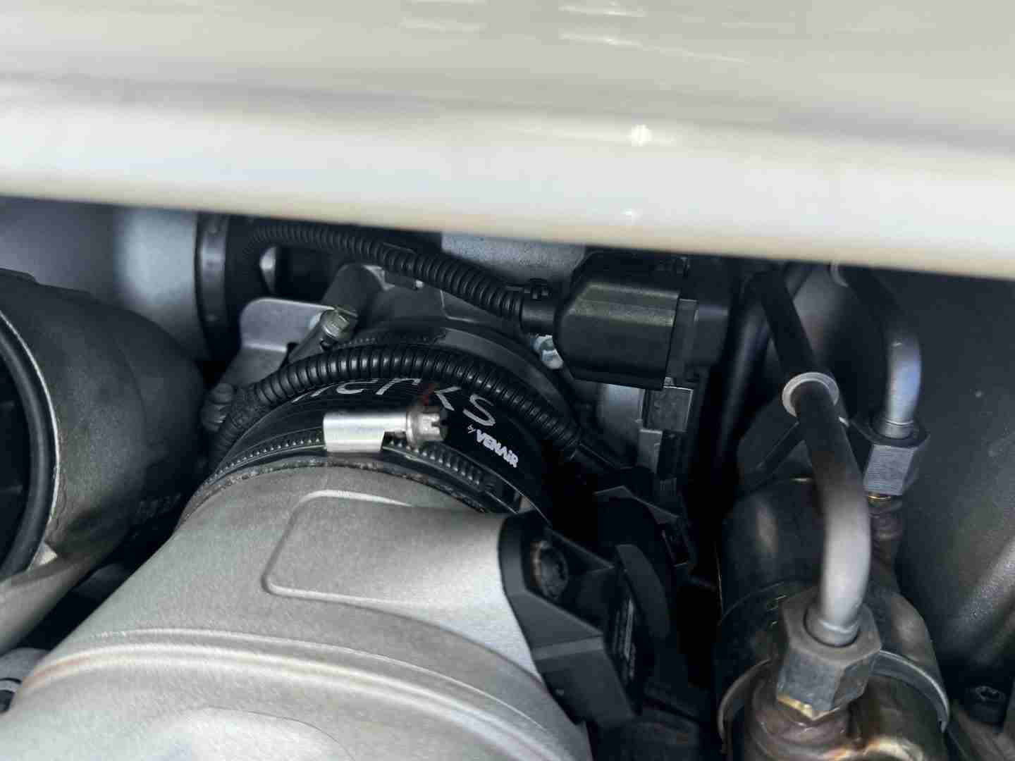 2008 Porsche 911 997.1 TURBO 22k Miles – All Original Paint – 6 Speed Manual – Carbon Intake full