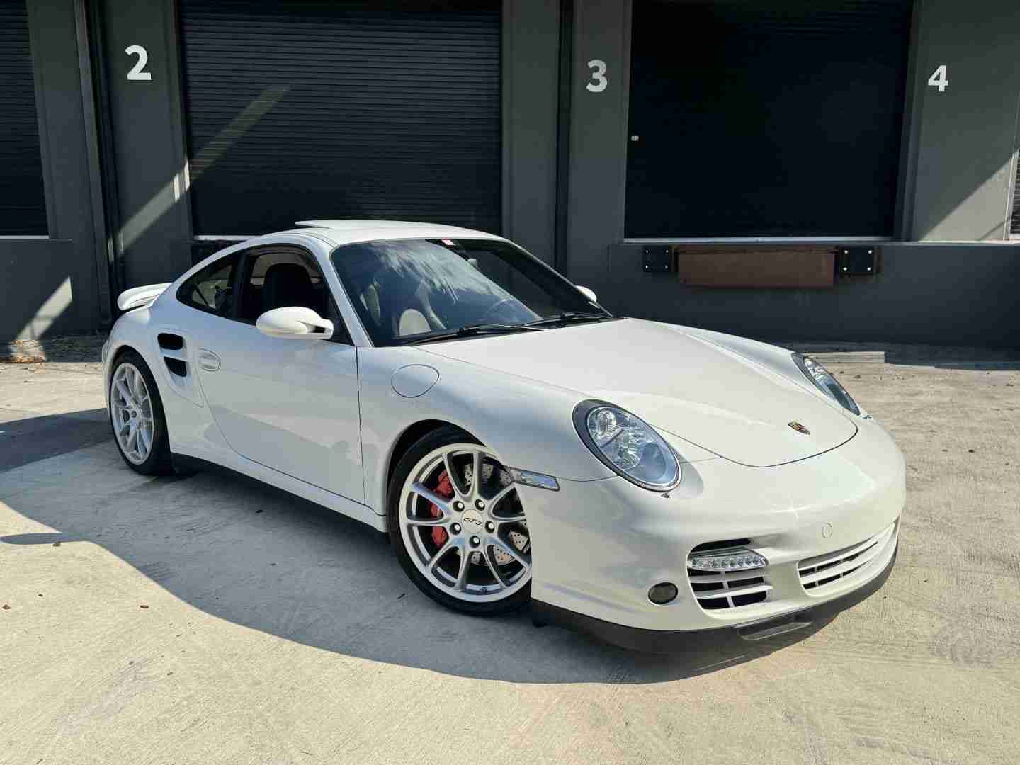 2008 Porsche 911 997.1 TURBO 22k Miles – All Original Paint – 6 Speed Manual – Carbon Intake full