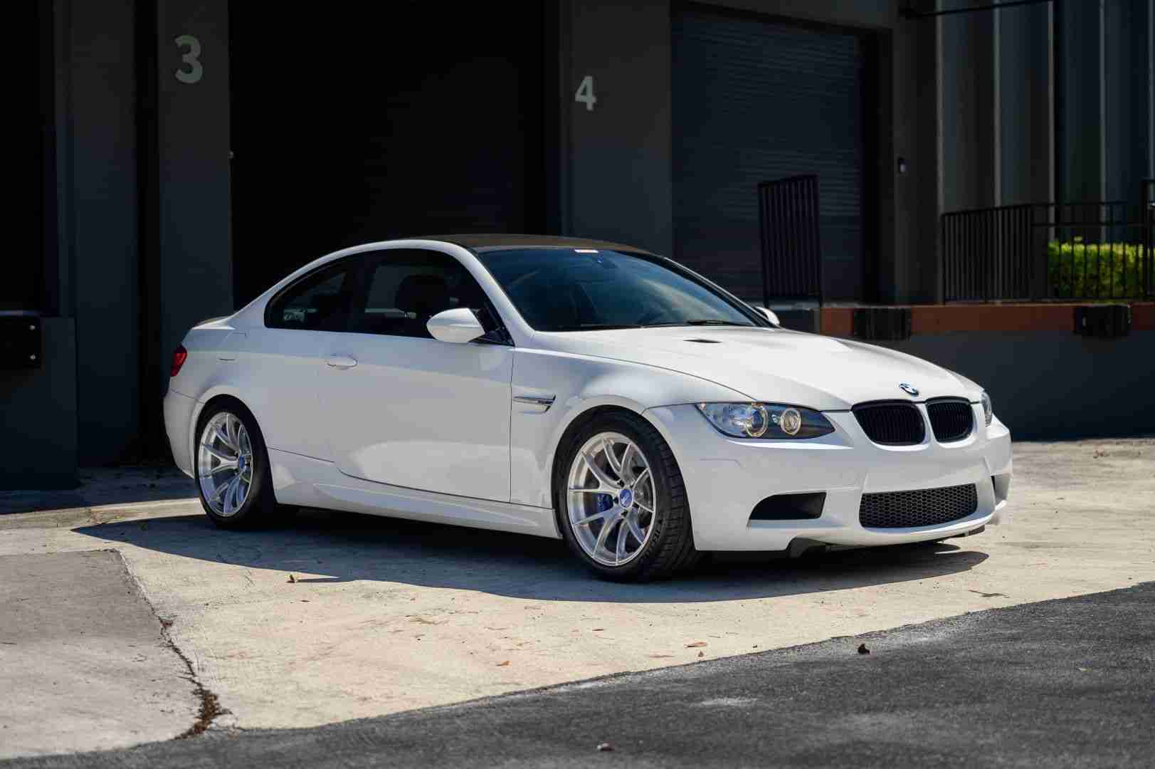 2013 BMW M3 E92 Stripper Spec 69K Miles-6 Speed-Carbon Roof -F80 Big Brakes Bearings/Throttle Actuators Done full