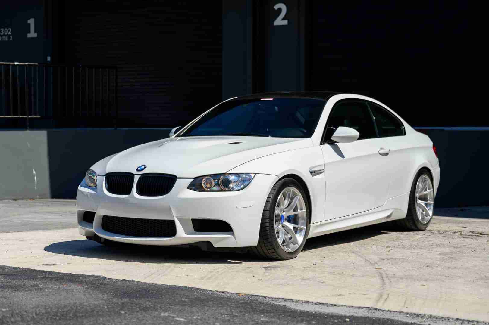 2013 BMW M3 E92 Stripper Spec 69K Miles-6 Speed-Carbon Roof -F80 Big Brakes Bearings/Throttle Actuators Done full