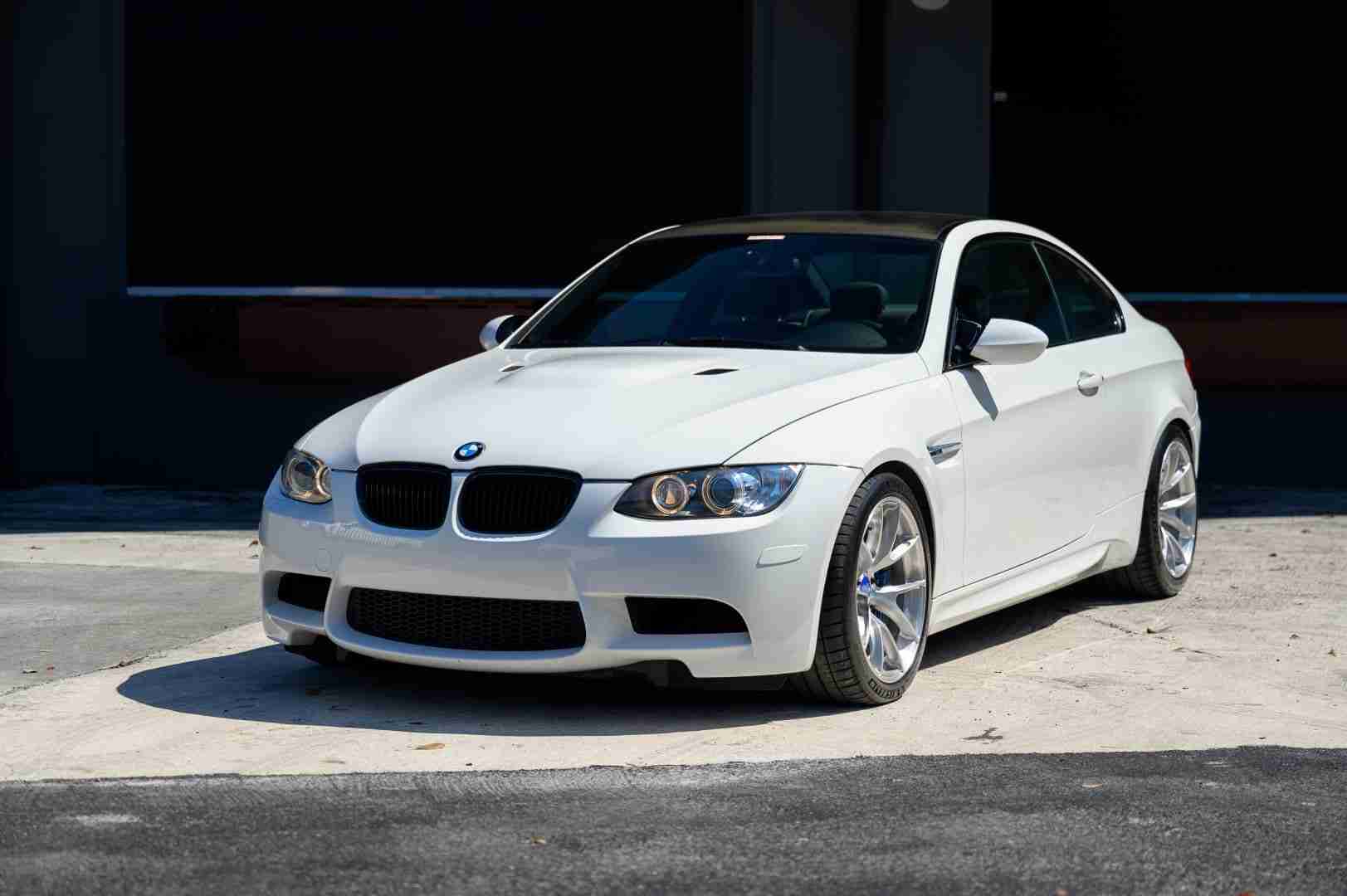 2013 BMW M3 E92 Stripper Spec 69K Miles-6 Speed-Carbon Roof -F80 Big Brakes Bearings/Throttle Actuators Done full