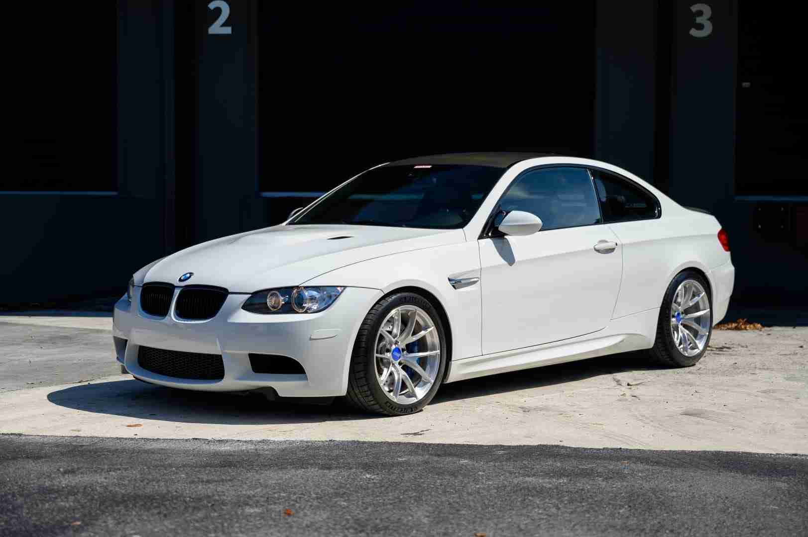 2013 BMW M3 E92 Stripper Spec 69K Miles-6 Speed-Carbon Roof -F80 Big Brakes Bearings/Throttle Actuators Done full