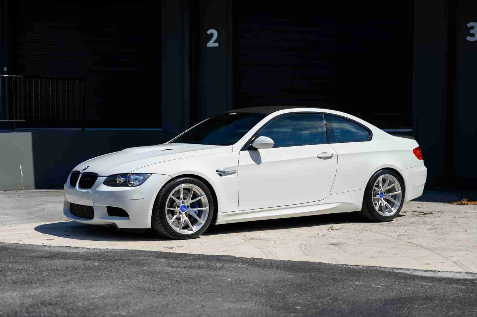2013 BMW M3 E92 Stripper Spec 69K Miles-6 Speed-Carbon Roof -F80 Big Brakes Bearings/Throttle Actuators Done full