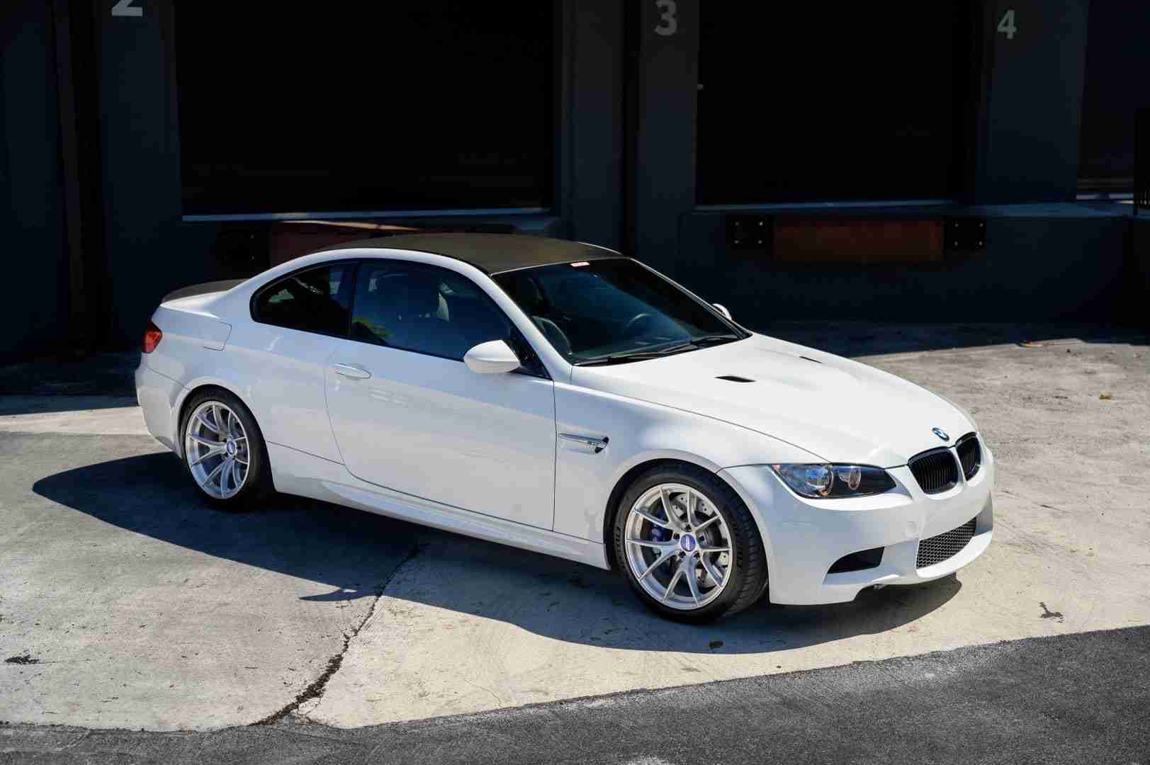 2013 BMW M3 E92 Stripper Spec 69K Miles-6 Speed-Carbon Roof -F80 Big Brakes Bearings/Throttle Actuators Done full