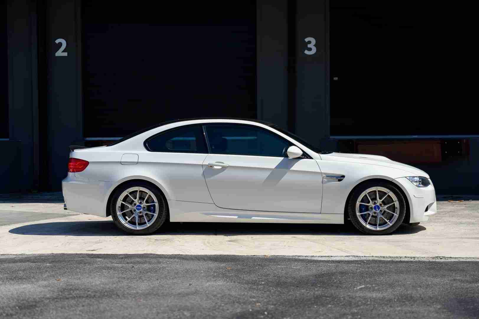 2013 BMW M3 E92 Stripper Spec 69K Miles-6 Speed-Carbon Roof -F80 Big Brakes Bearings/Throttle Actuators Done full
