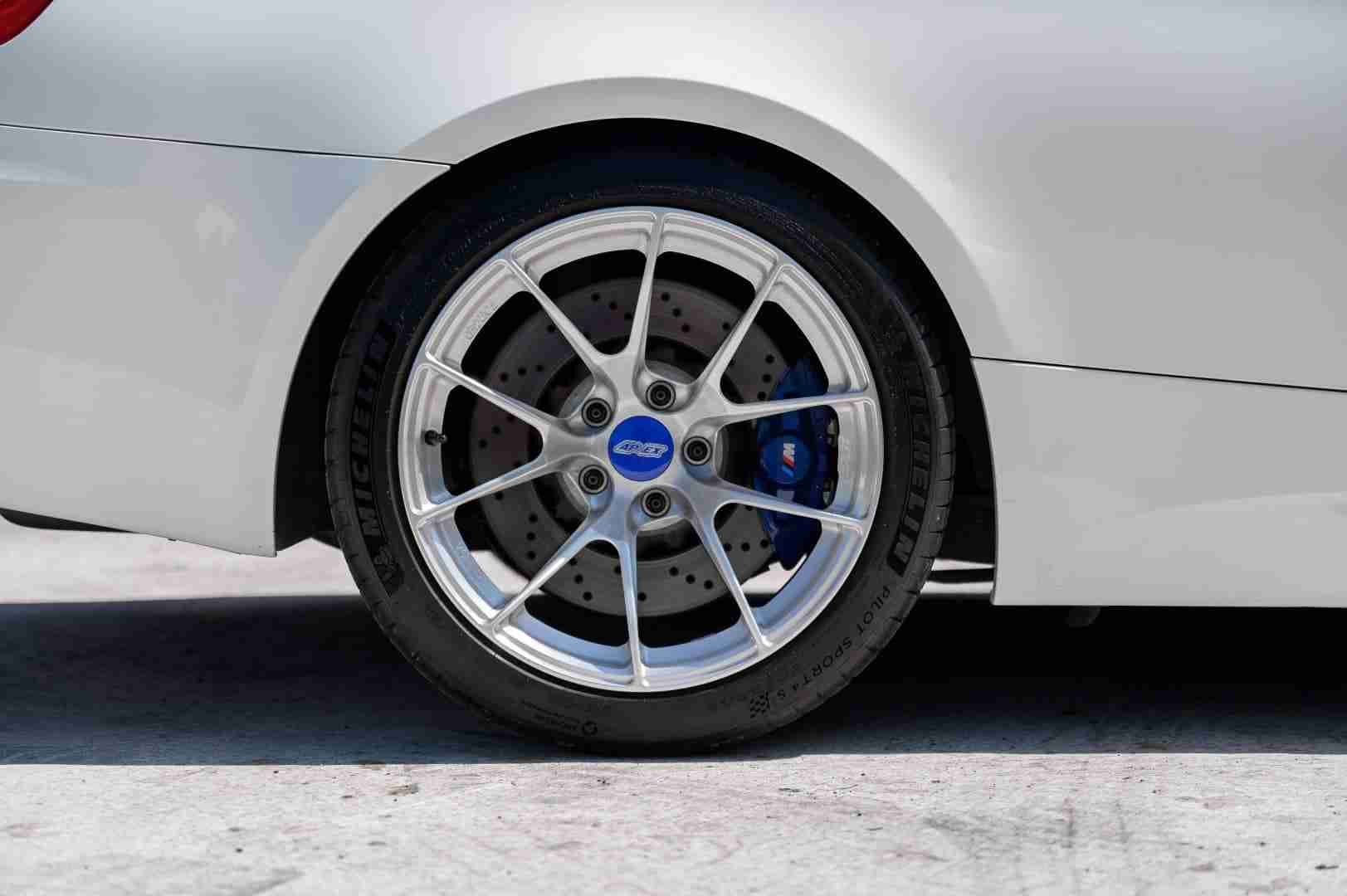 2013 BMW M3 E92 Stripper Spec 69K Miles-6 Speed-Carbon Roof -F80 Big Brakes Bearings/Throttle Actuators Done full