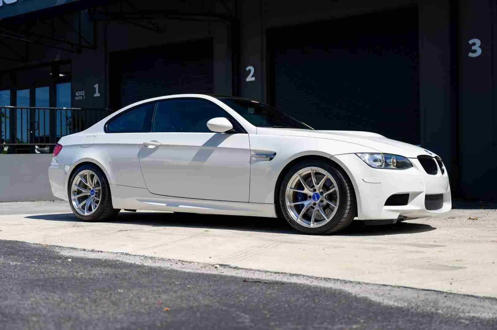 2013 BMW M3 E92 Stripper Spec 69K Miles-6 Speed-Carbon Roof -F80 Big Brakes Bearings/Throttle Actuators Done full