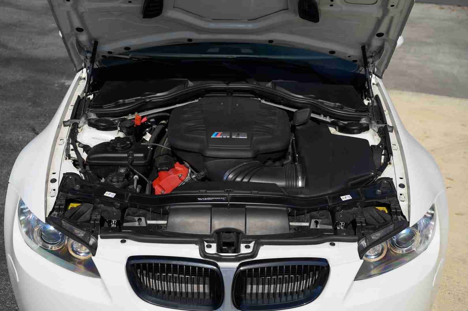2013 BMW M3 E92 Stripper Spec 69K Miles-6 Speed-Carbon Roof -F80 Big Brakes Bearings/Throttle Actuators Done full