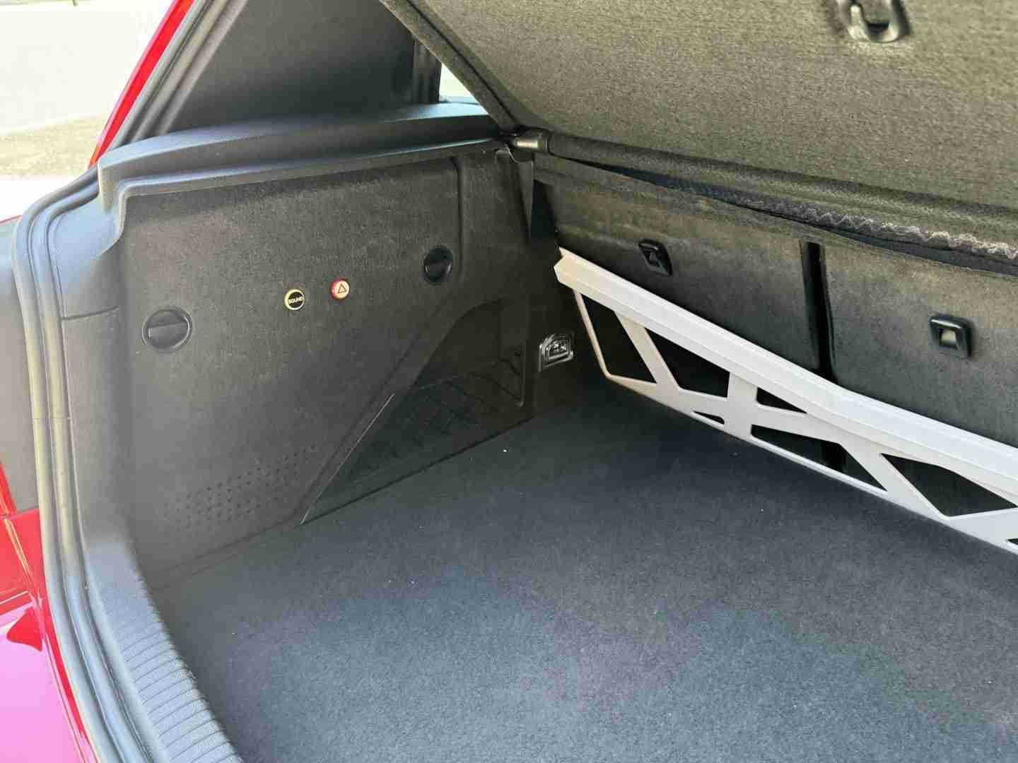 2004 Volkswagen R32 MK4 1 of 662 Tornado Red – HPA400 Turbo Kit – 84k Miles – ALCON BBK – 1552s – 6 Spd full