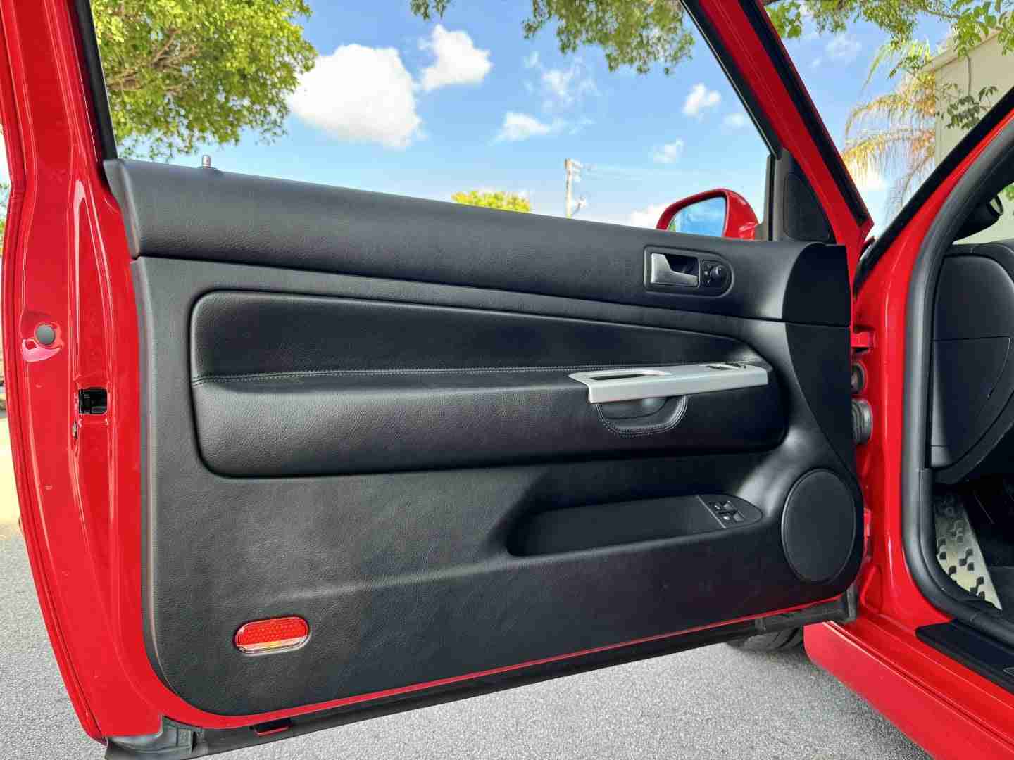 2004 Volkswagen R32 MK4 1 of 662 Tornado Red – HPA400 Turbo Kit – 84k Miles – ALCON BBK – 1552s – 6 Spd full