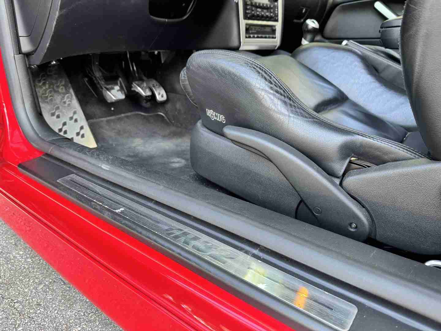 2004 Volkswagen R32 MK4 1 of 662 Tornado Red – HPA400 Turbo Kit – 84k Miles – ALCON BBK – 1552s – 6 Spd full